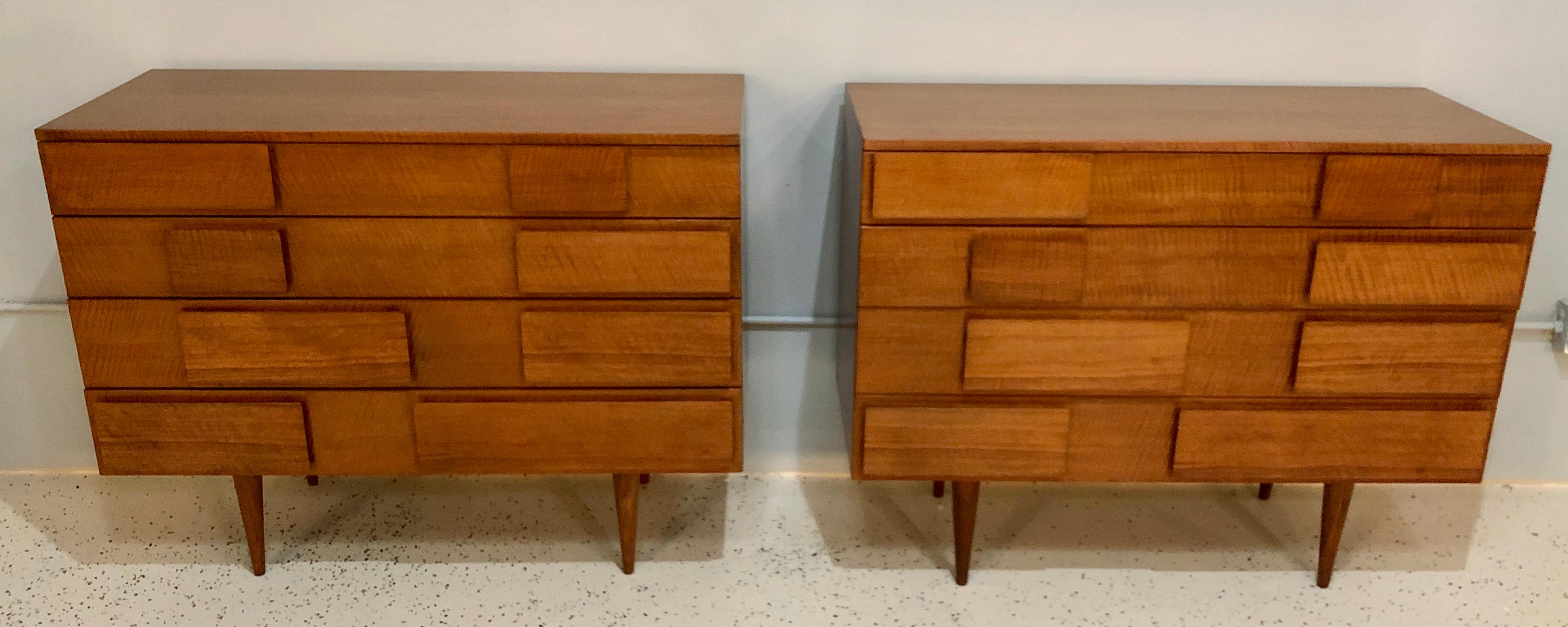 Pair of Gio Ponti Chests for Singer & Sons, model 2129, circa 1955.
Exceptional original vintage pair of Gio Ponti designed chests. Labeled M. Singer to drawer interior. Each having the signature Gio Ponti applied geometric wood accents and tapered