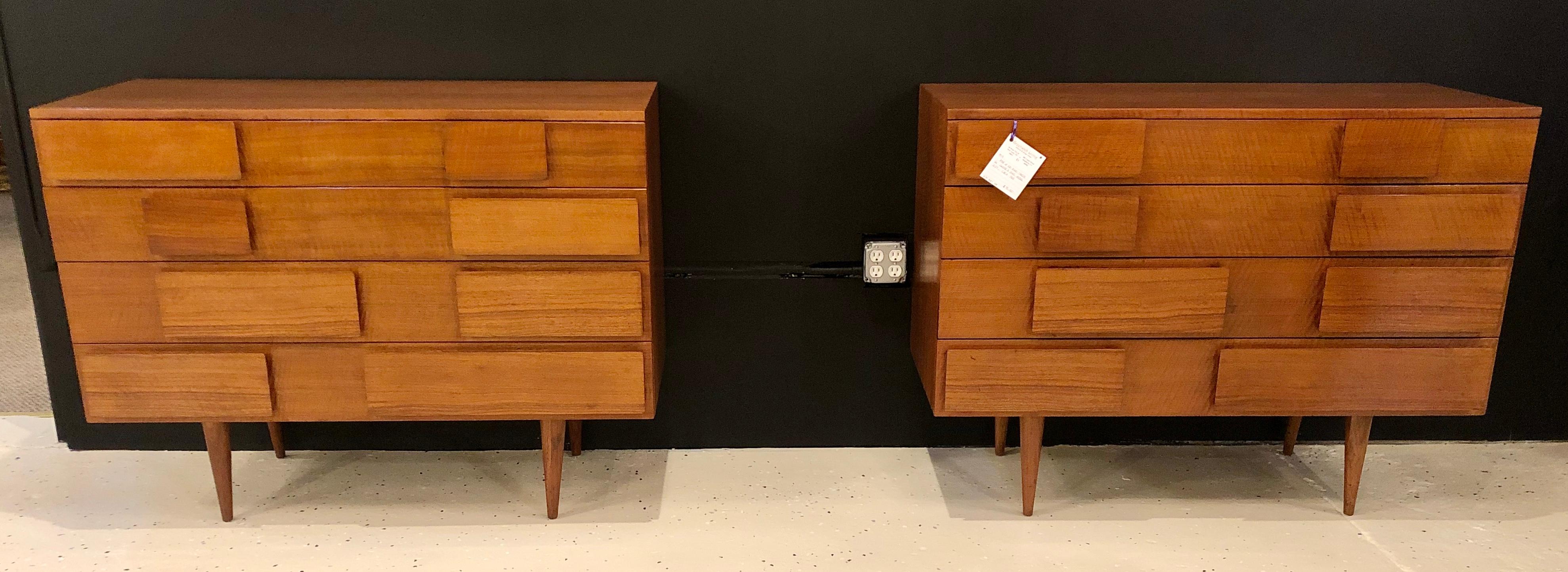 Italian Pair of Gio Ponti Chests for Singer & Sons, Model 2129, circa 1955
