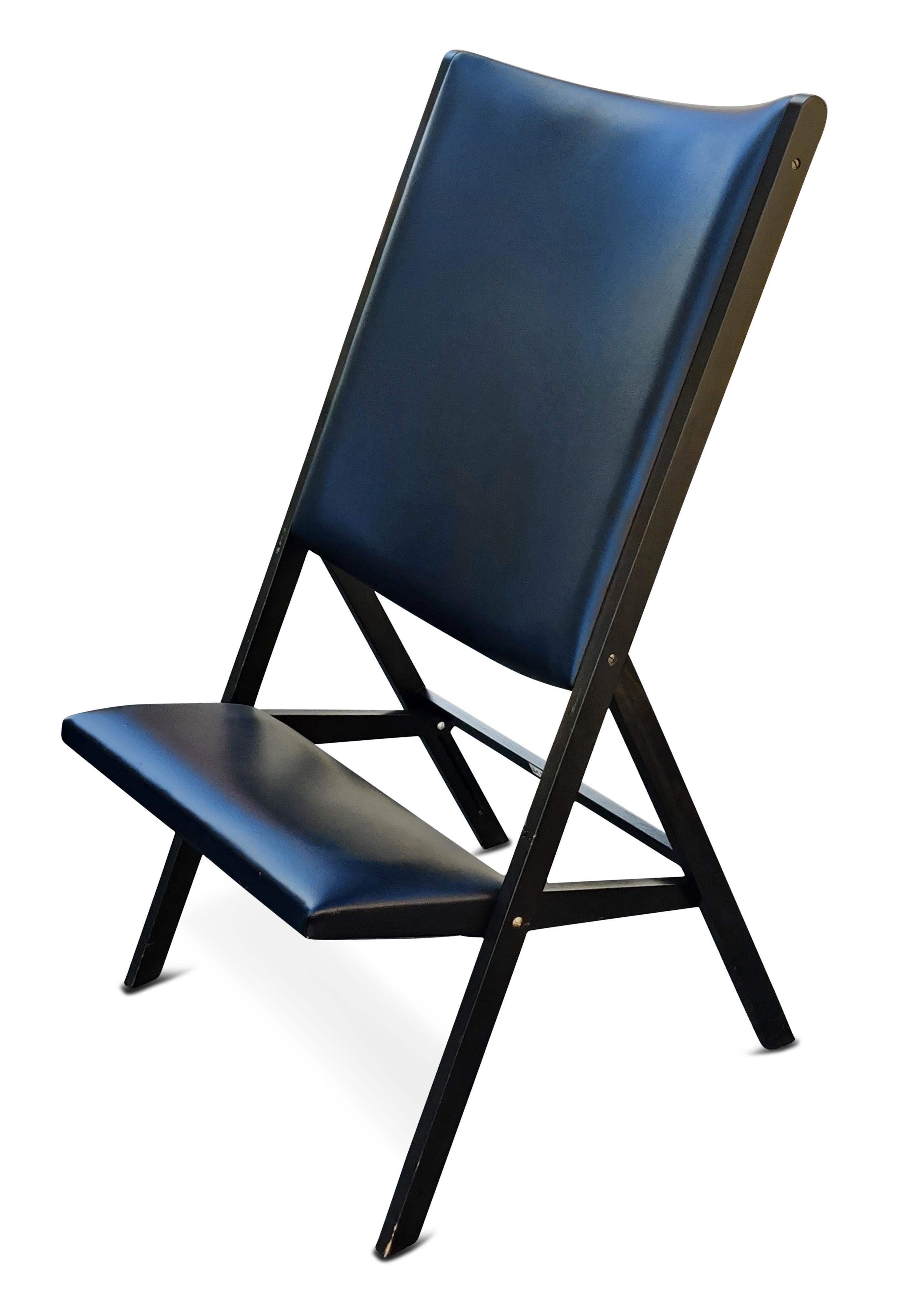 Mid-Century Modern Pair of Gio Ponti for Walter Ponti Gabriella Folding Chairs Model D.270.2 Black For Sale