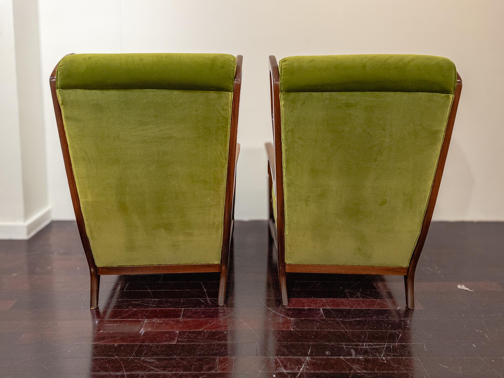 Pair Of Gio Ponti Lounge Chairs For Sale 3