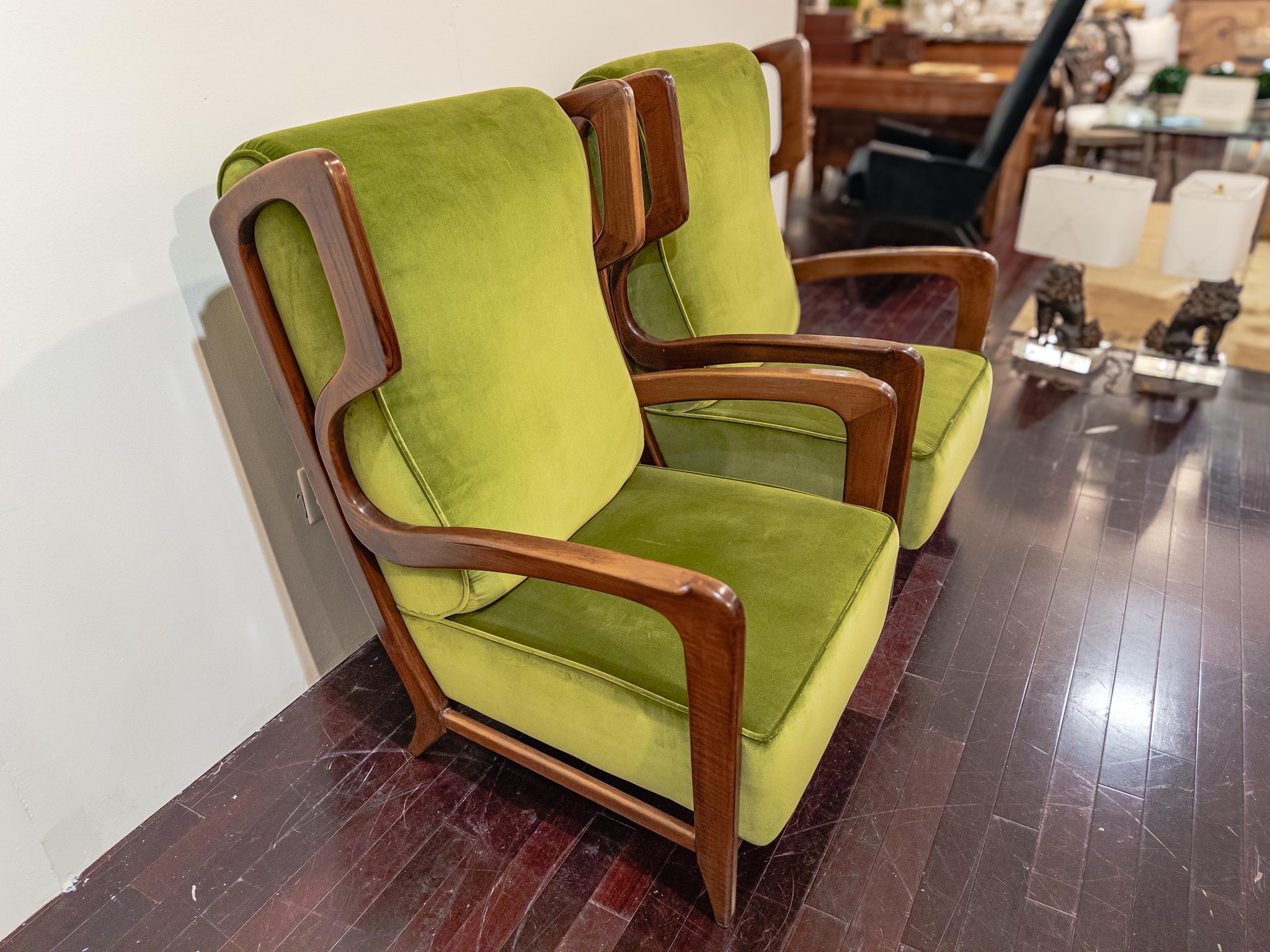 Italian Pair Of Gio Ponti Lounge Chairs For Sale