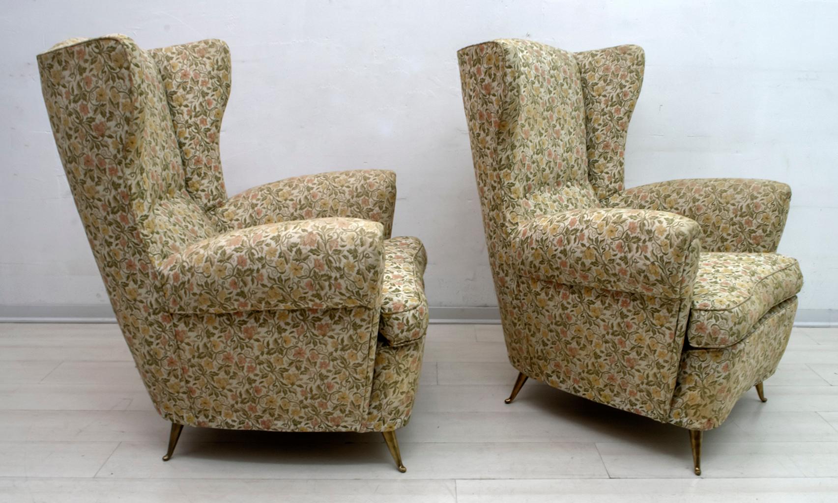 Pair of Gio Ponti Mid-Century Modern Italian High Back Armchairs for ISA, 1950s 1