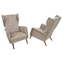 Pair of Gio Ponti Mid-Century Modern Italian Velvet "Alata" Lounge Chairs, 1950s