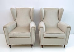Coppia di poltrone in velluto italiane di Gio Ponti, metà del secolo scorso, anni '50
