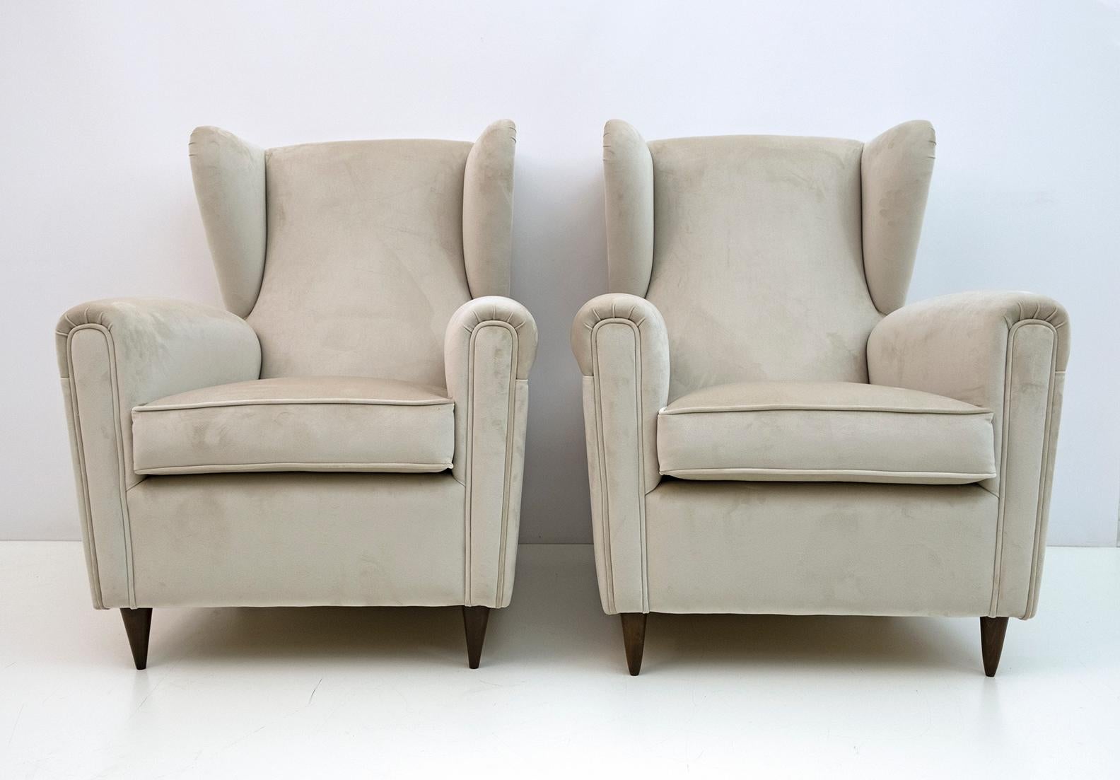 Paire de fauteuils italiens en velours de Gio Ponti, style mi-siècle moderne, années 1950 Bon état - En vente à Puglia, Puglia