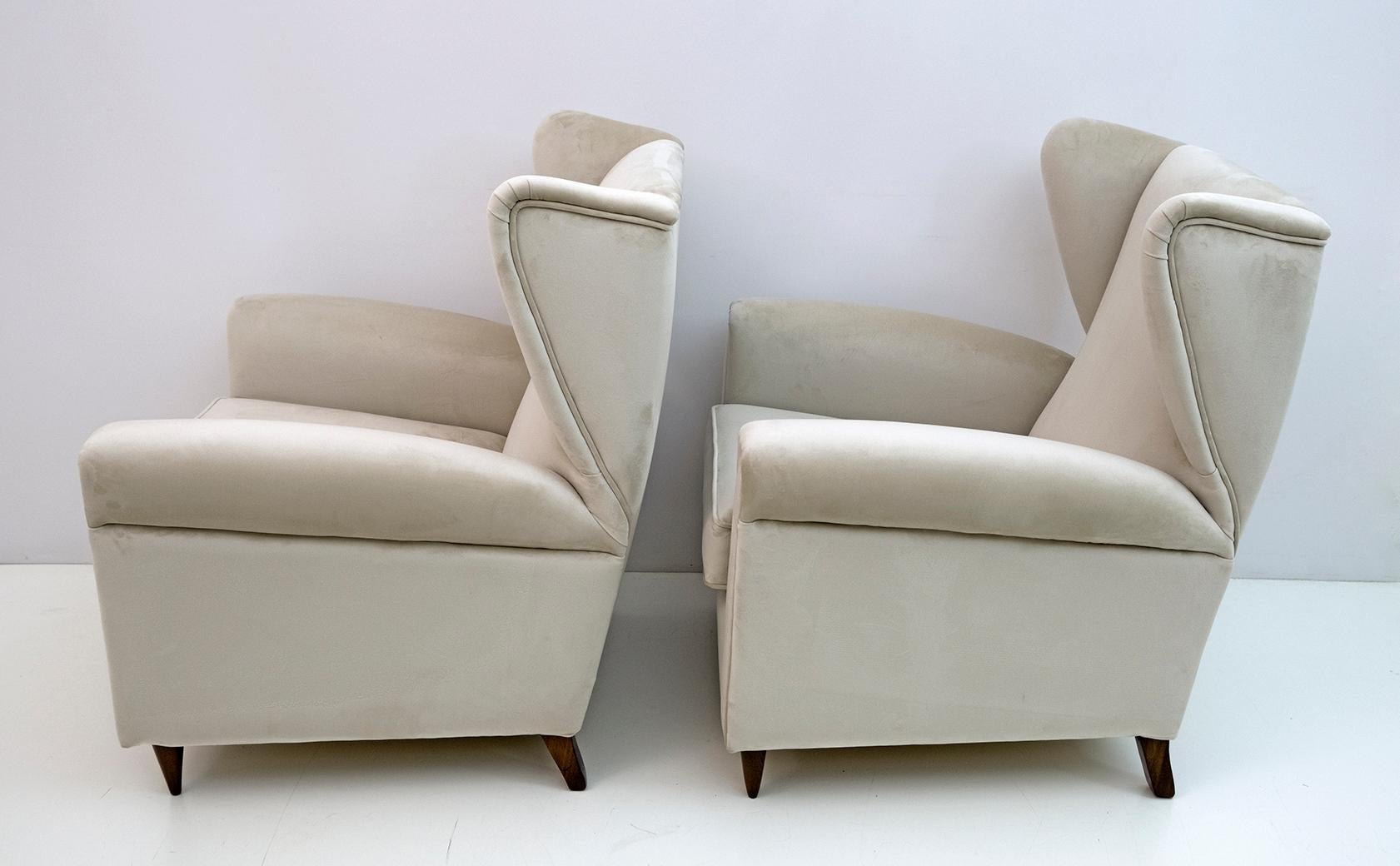 Paire de fauteuils italiens en velours de Gio Ponti, style mi-siècle moderne, années 1950 en vente 3
