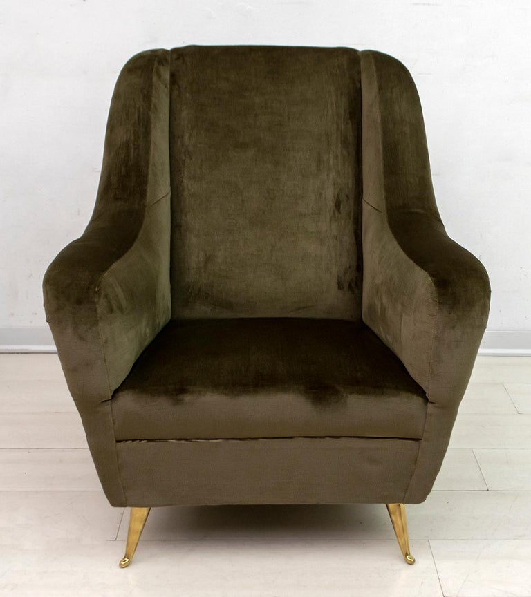 Pair of Gio Ponti Mid-Century Modern Italian Velvet Armchairs for ISA, 1950s For Sale 8