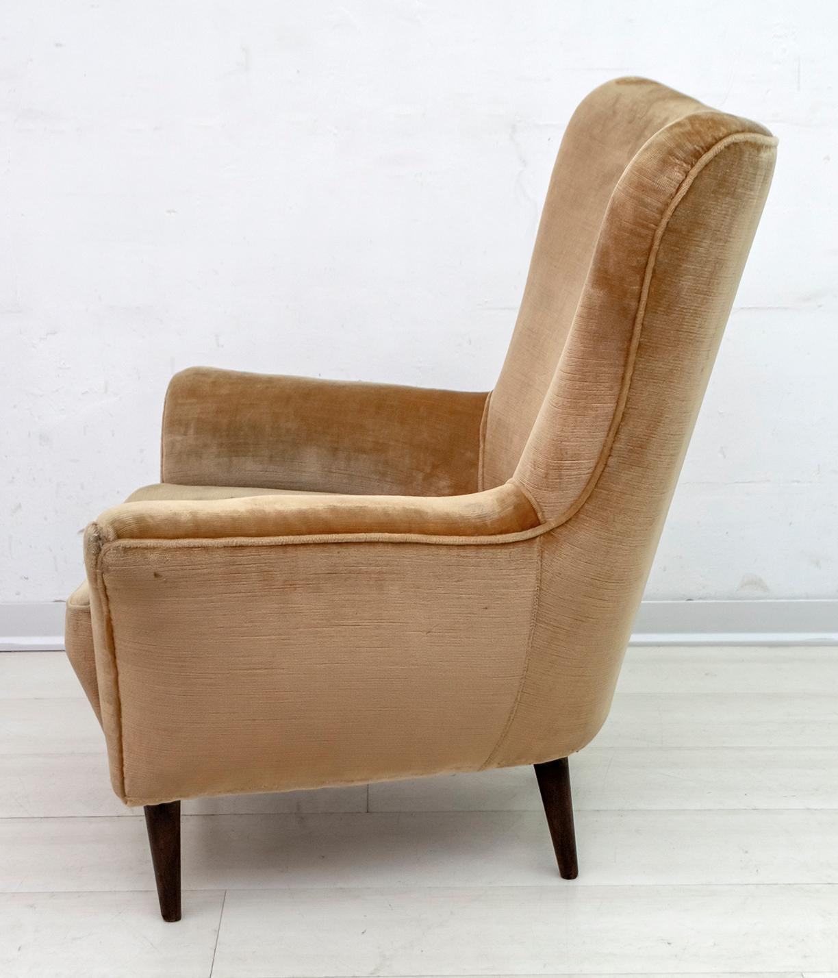 Pair of Gio Ponti Mid-Century Modern Italian Velvet Small Armchairs for ISA 2