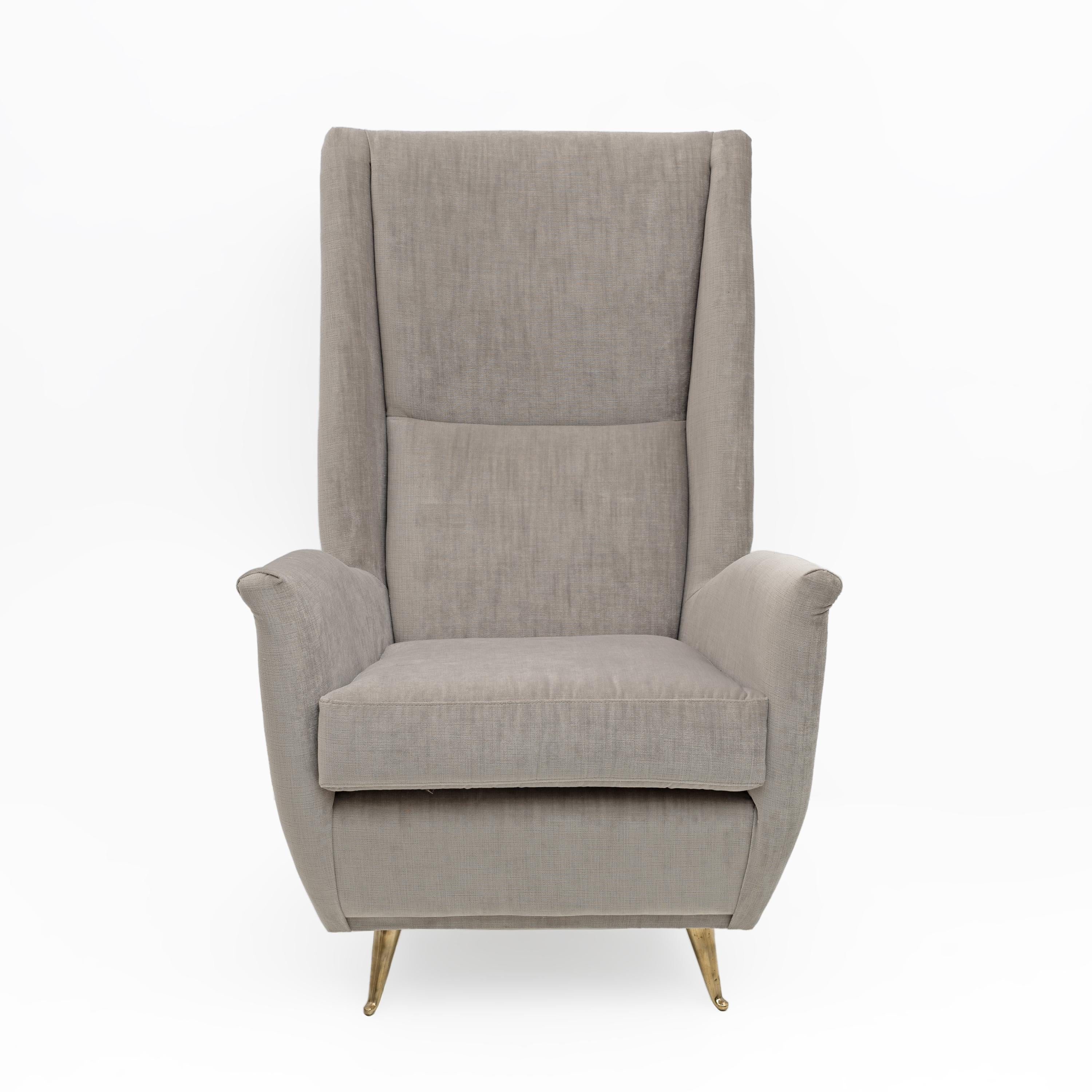 Italian Pair of Gio Ponti Mid-Century Modern Velvet High Back Armchairs by Isa, 1950s For Sale