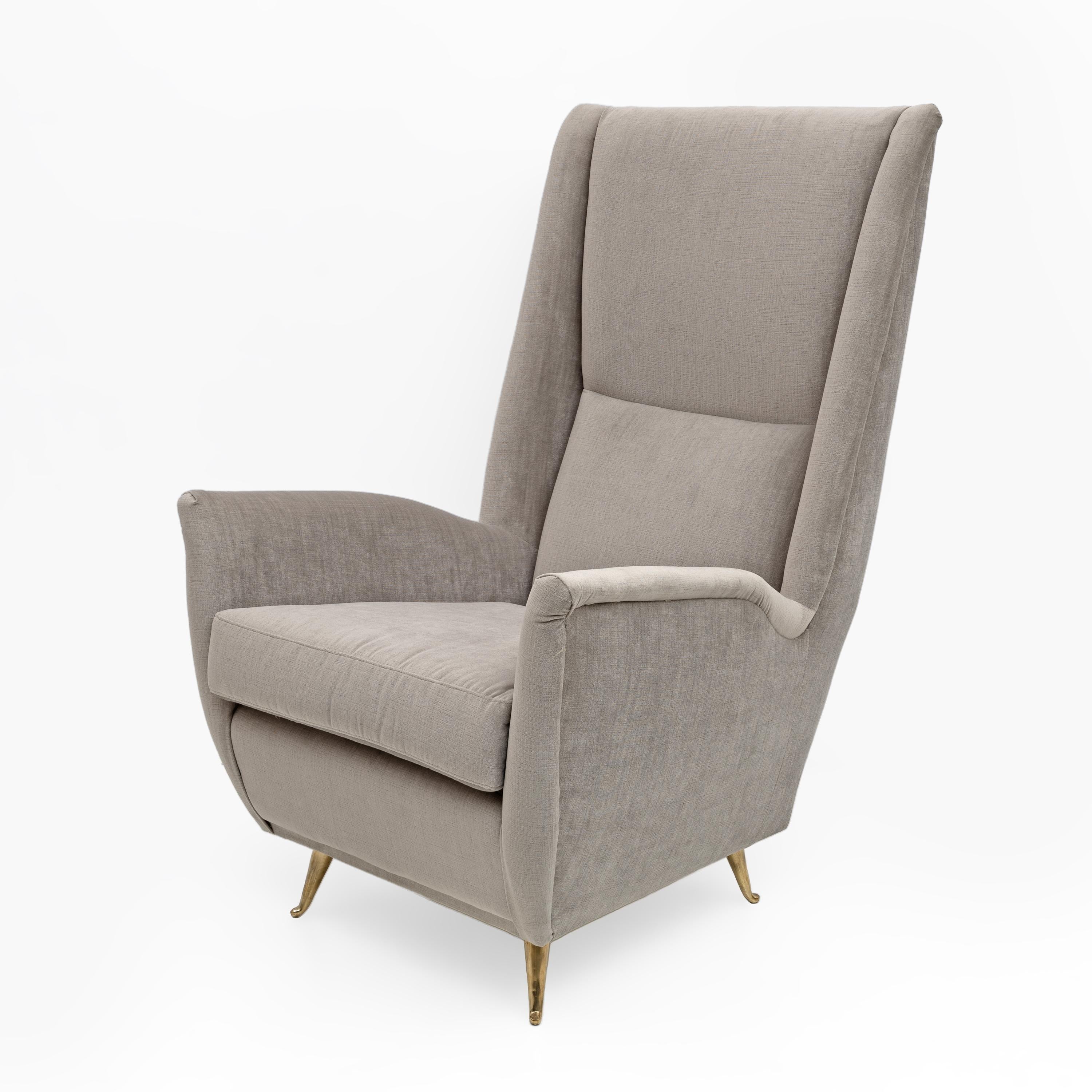 Brass Pair of Gio Ponti Mid-Century Modern Velvet High Back Armchairs by Isa, 1950s For Sale