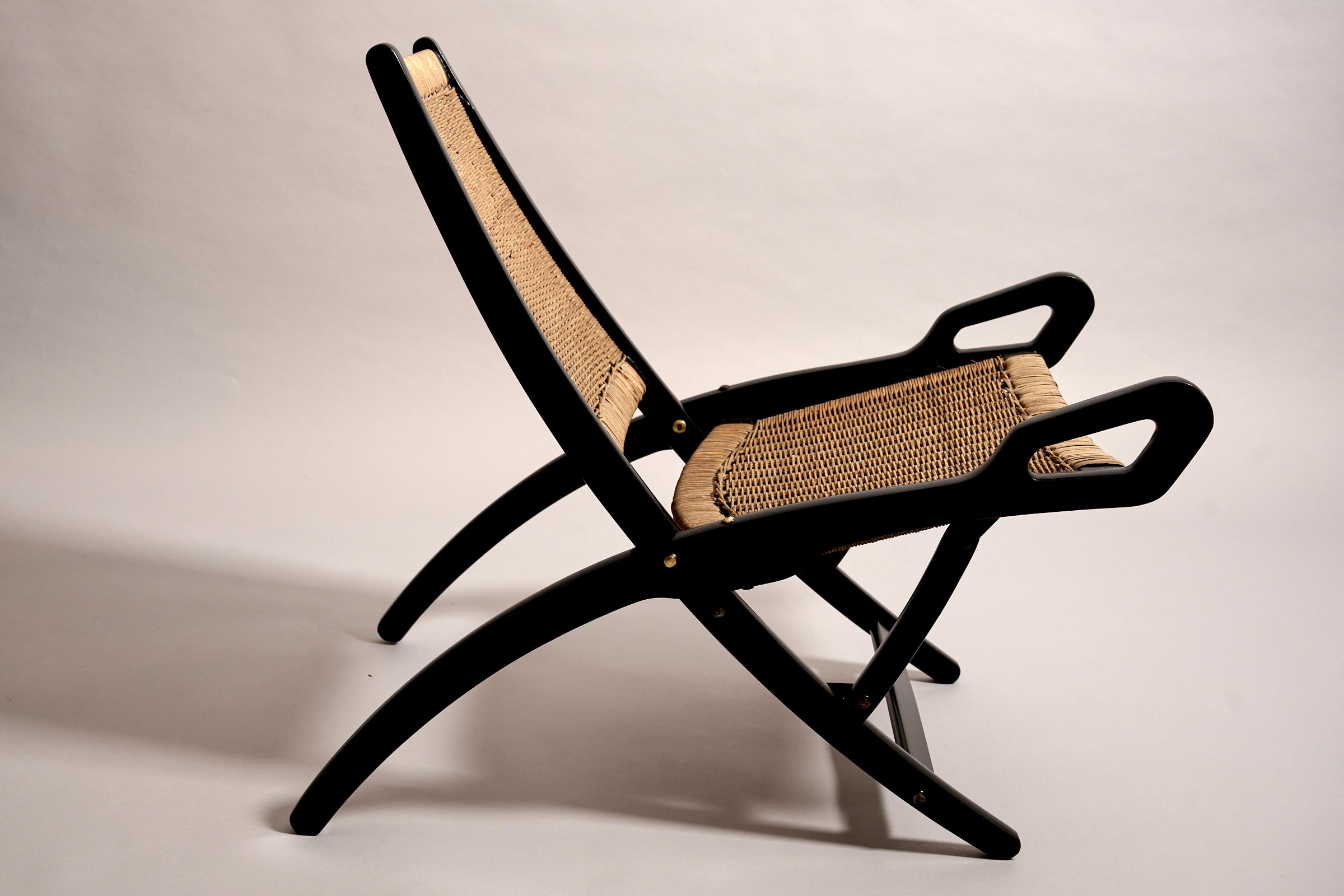 Ébénisé Paire de chaises pliantes en rotin 'Ninfea' de Gio Ponti pour Fratelli Reguitti, vers 1957 en vente