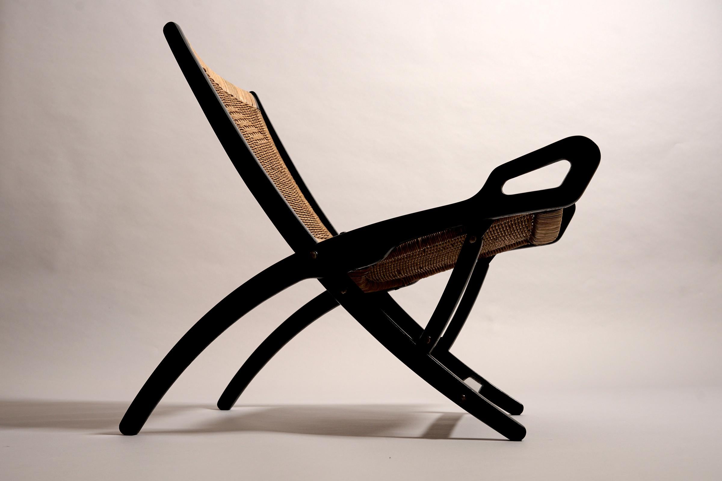 Milieu du XXe siècle Paire de chaises pliantes en rotin 'Ninfea' de Gio Ponti pour Fratelli Reguitti, vers 1957 en vente