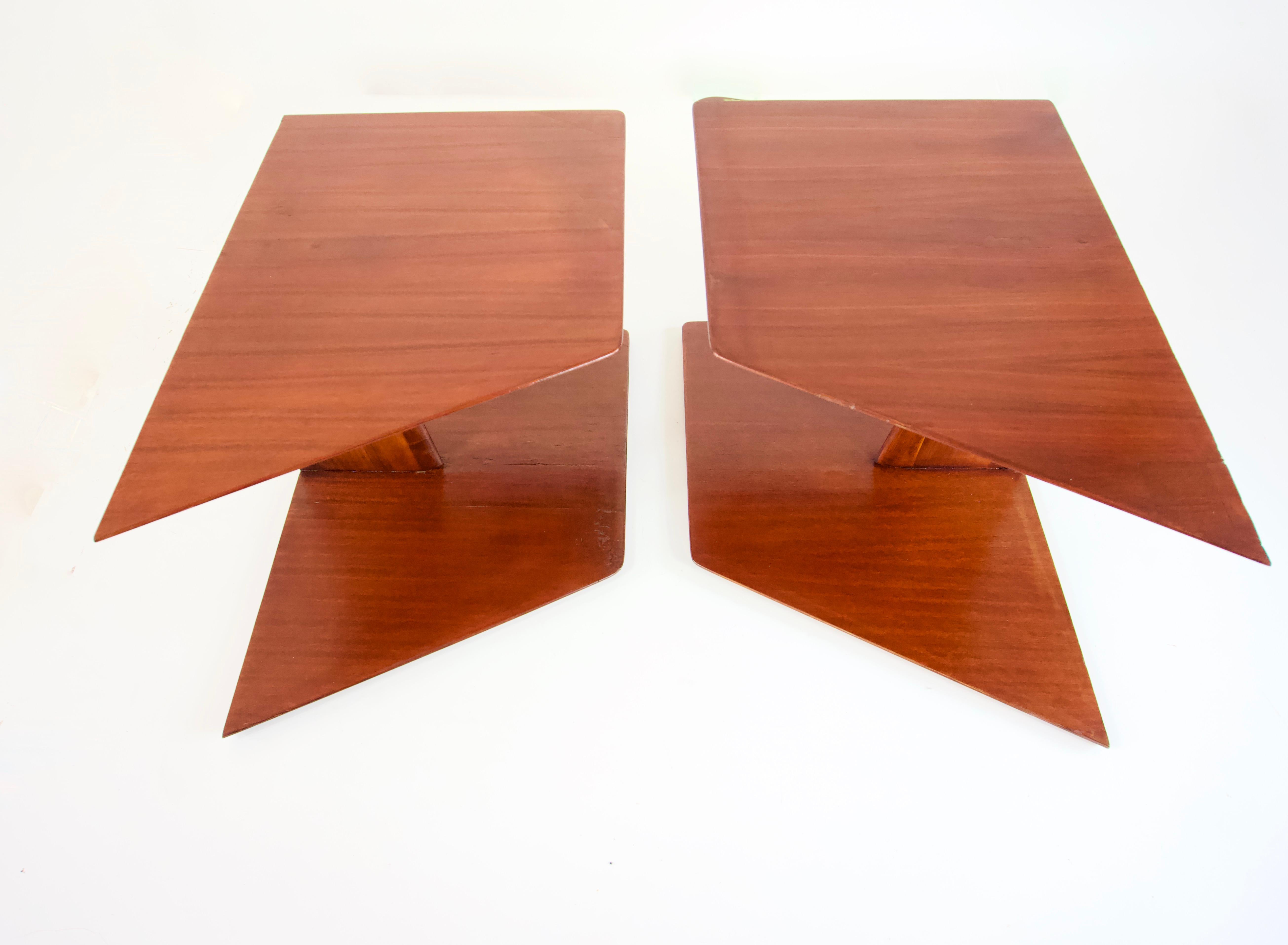 pair of GIO PONTI oak hanging nightstand tables, side tables Hotel Royal, 1955 For Sale 10