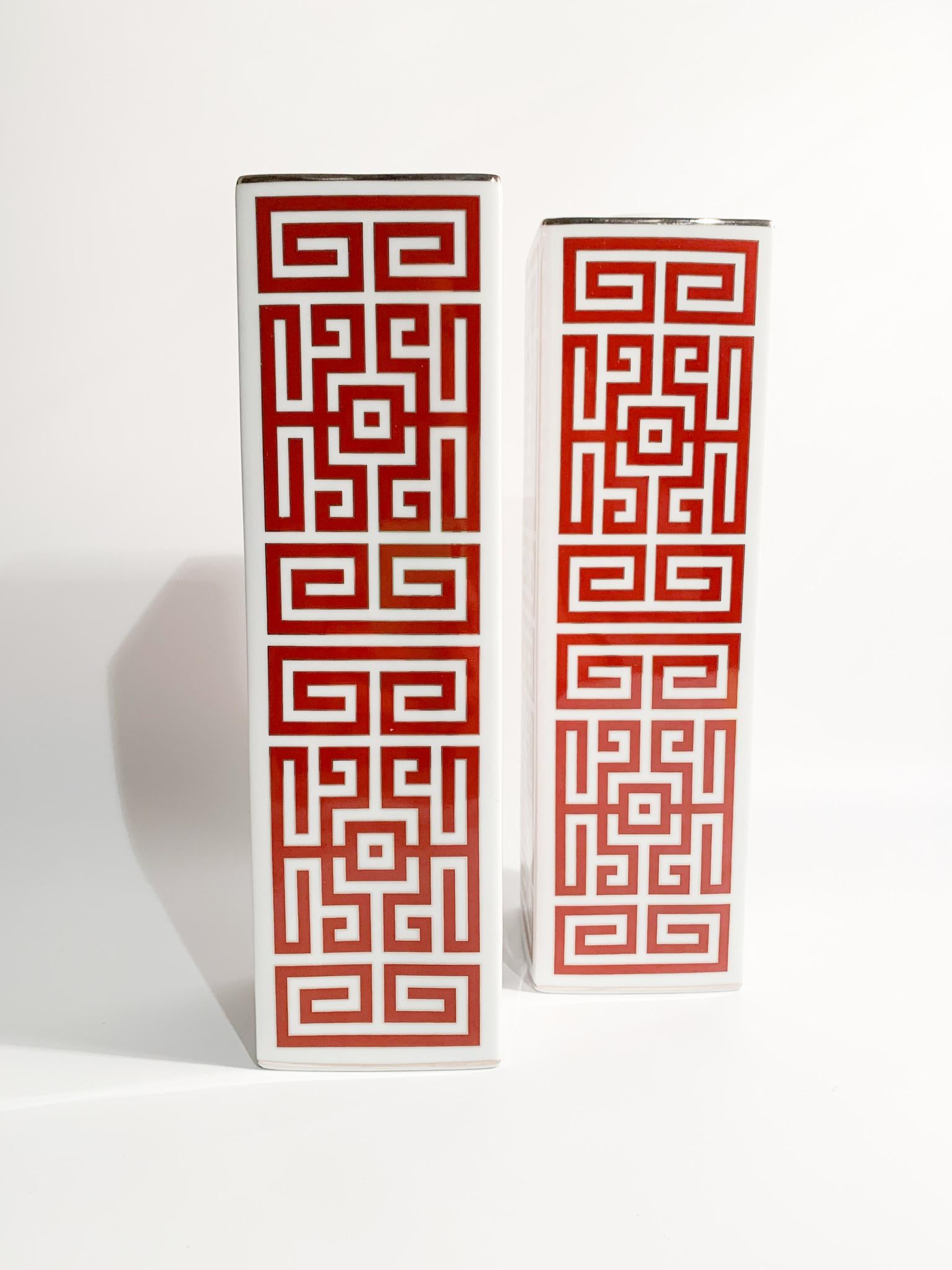 Pair of Gio Ponti Red Labyrinth Vases Re-edition by Richard Ginori In Good Condition In Milano, MI