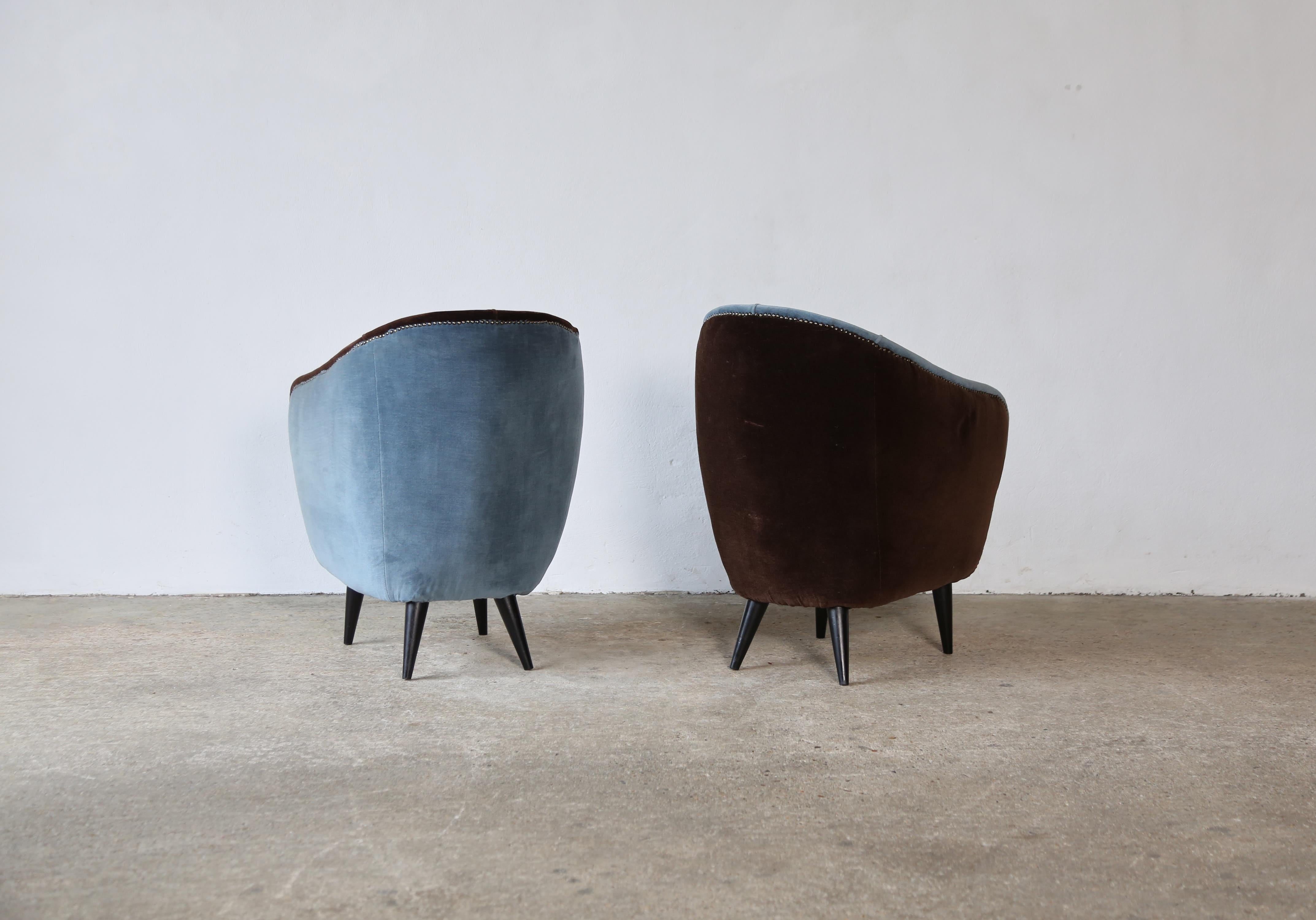 Mid-Century Modern Pair of Gio Ponti Style Chairs, Italy, 1960s For Sale