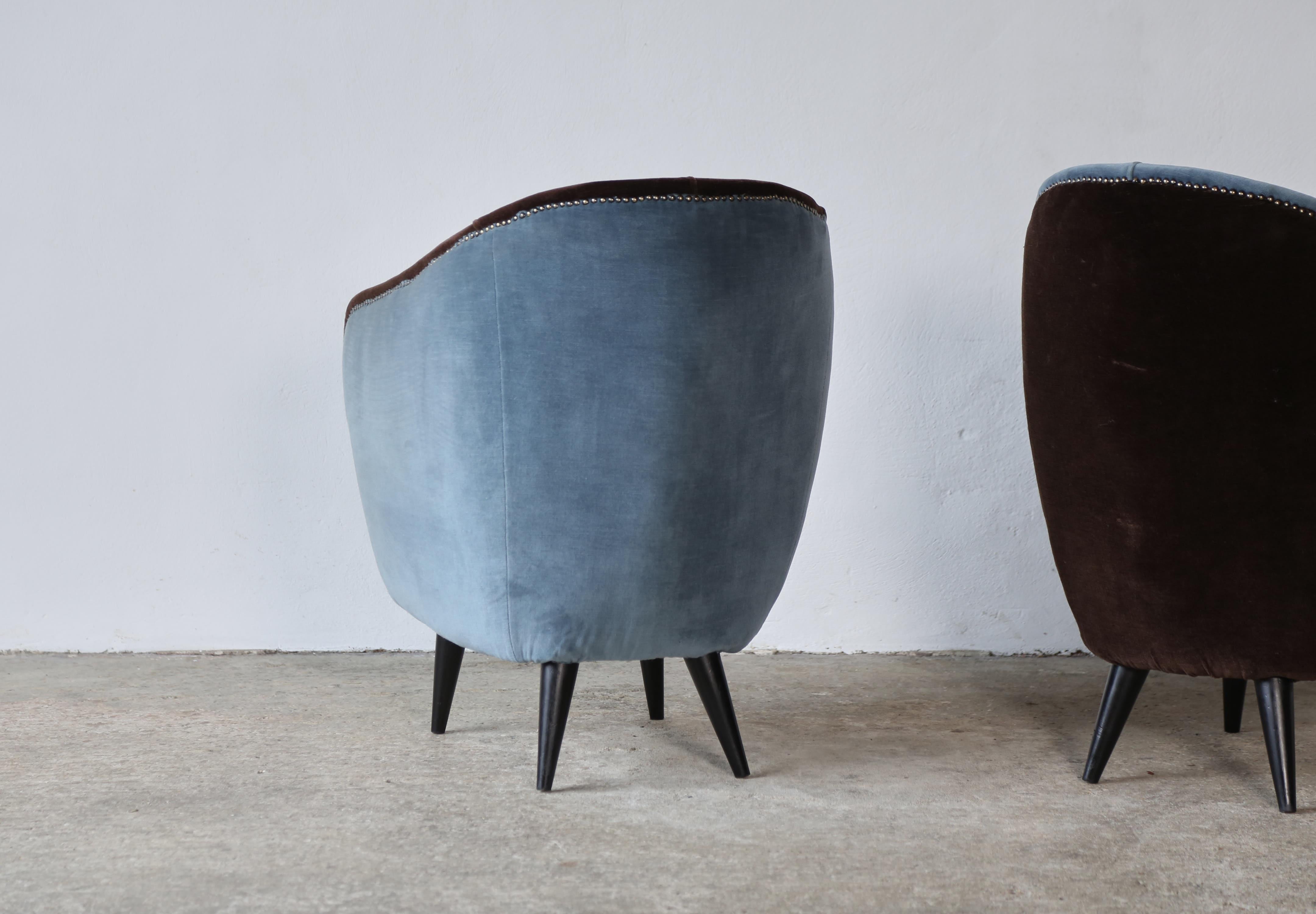 Pair of Gio Ponti Style Chairs, Italy, 1960s For Sale 1