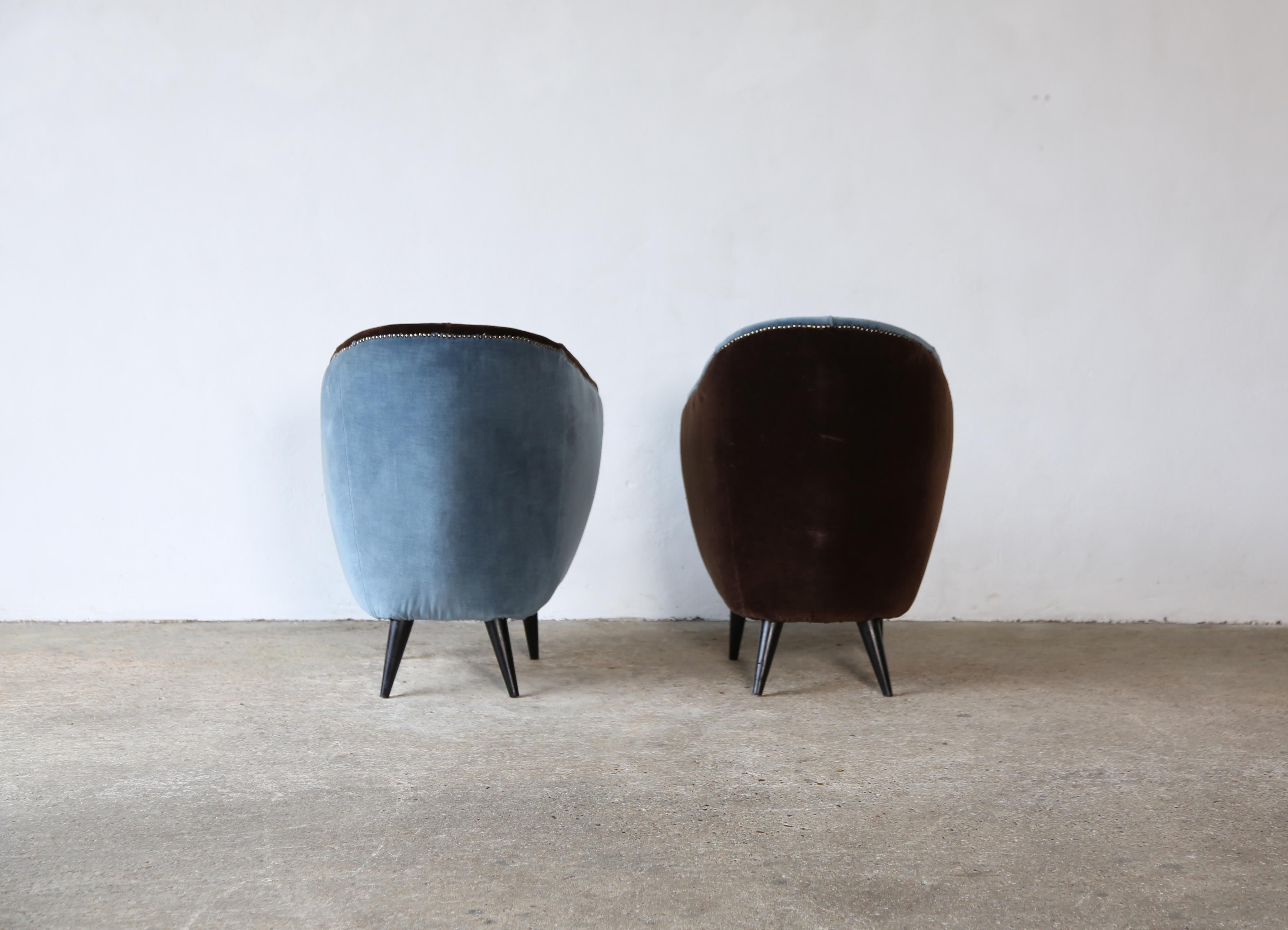 Paar Stühle im Stil von Gio Ponti, Italien, 1960er Jahre im Angebot 2