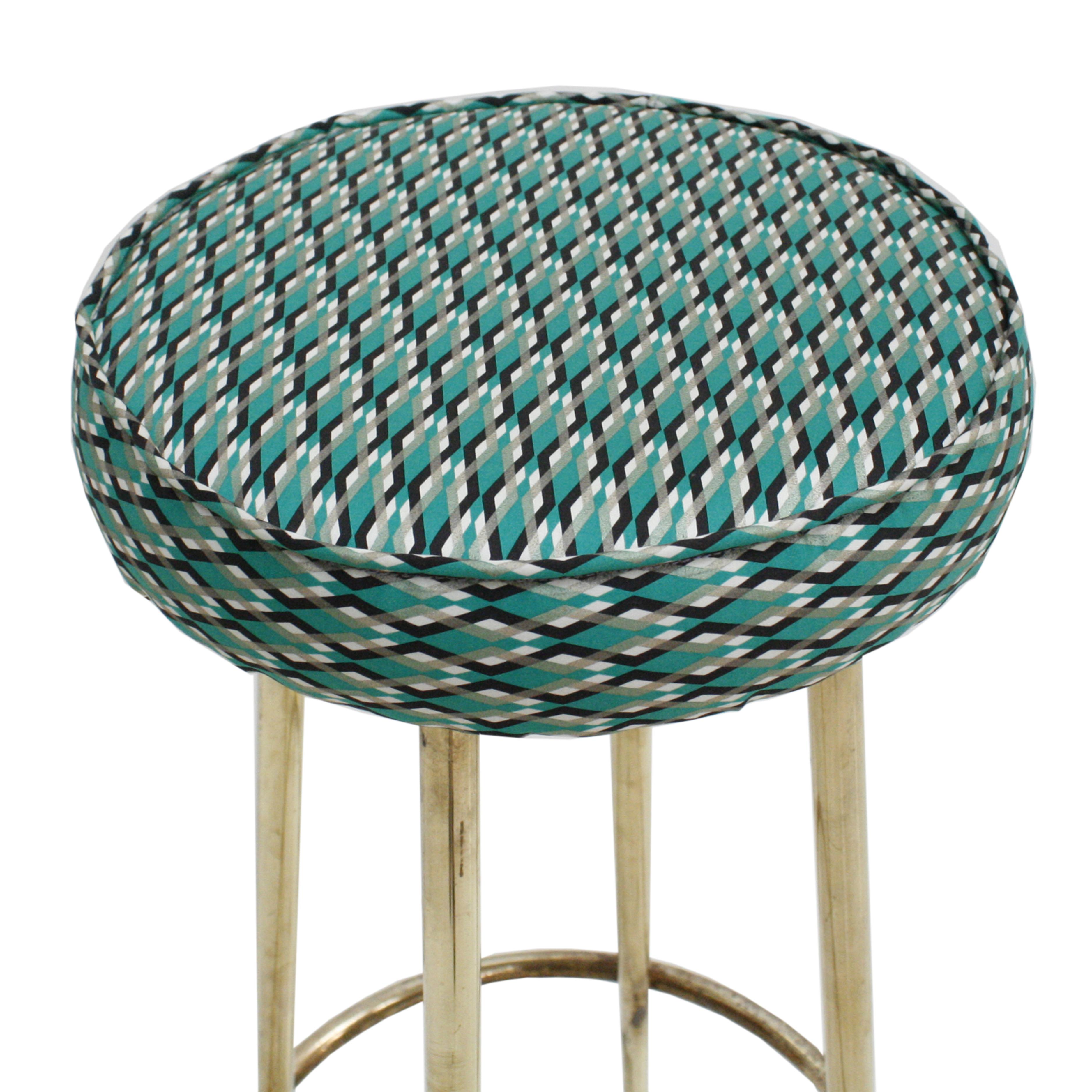 Pair of Gio Ponti Style Circular Italian Bar Stools Upholstered in Dedar Fabric In Excellent Condition In Madrid, ES