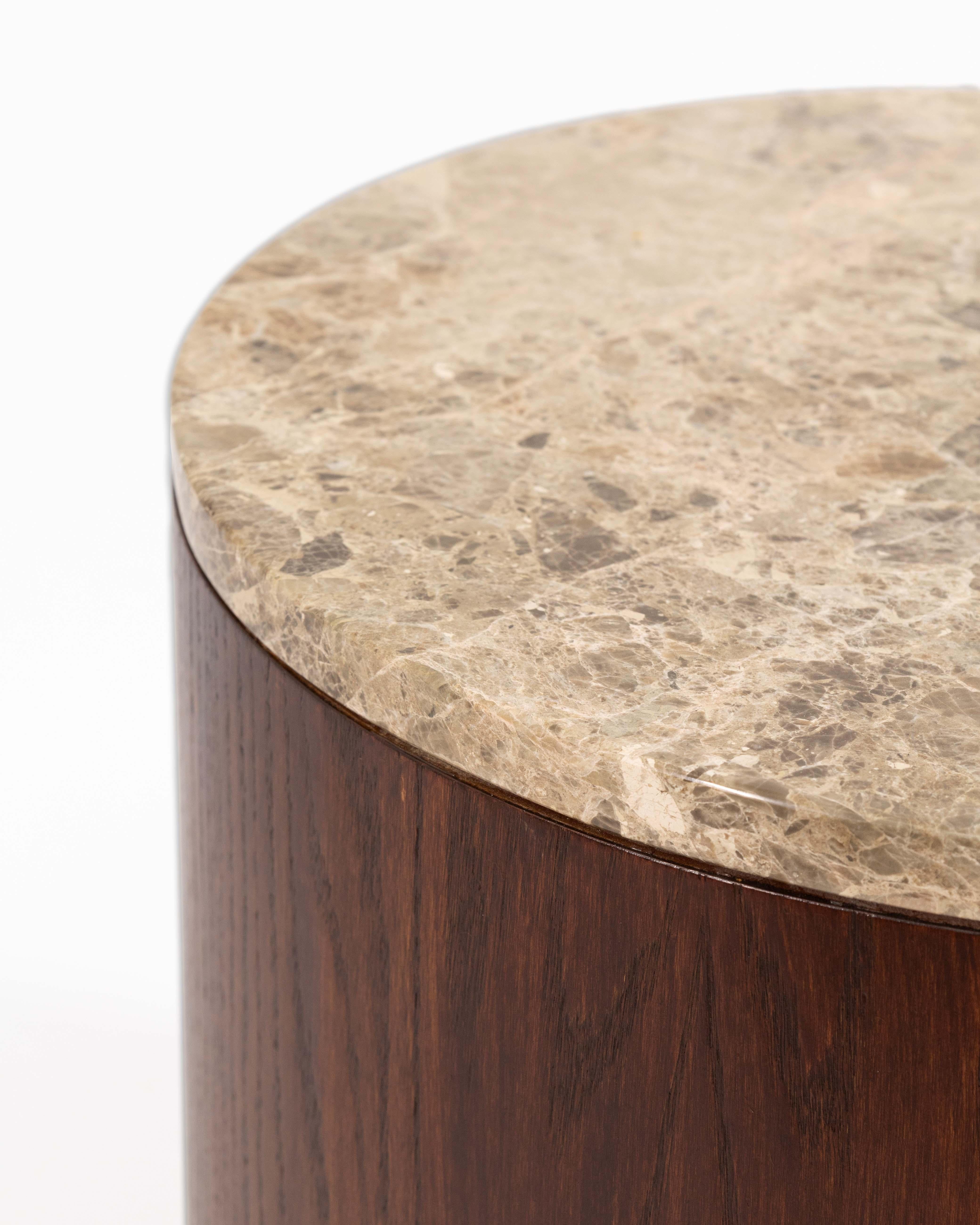 Americano Coppia di tavolini a forma di botte in granito e Wood in stile Gio Ponti in vendita