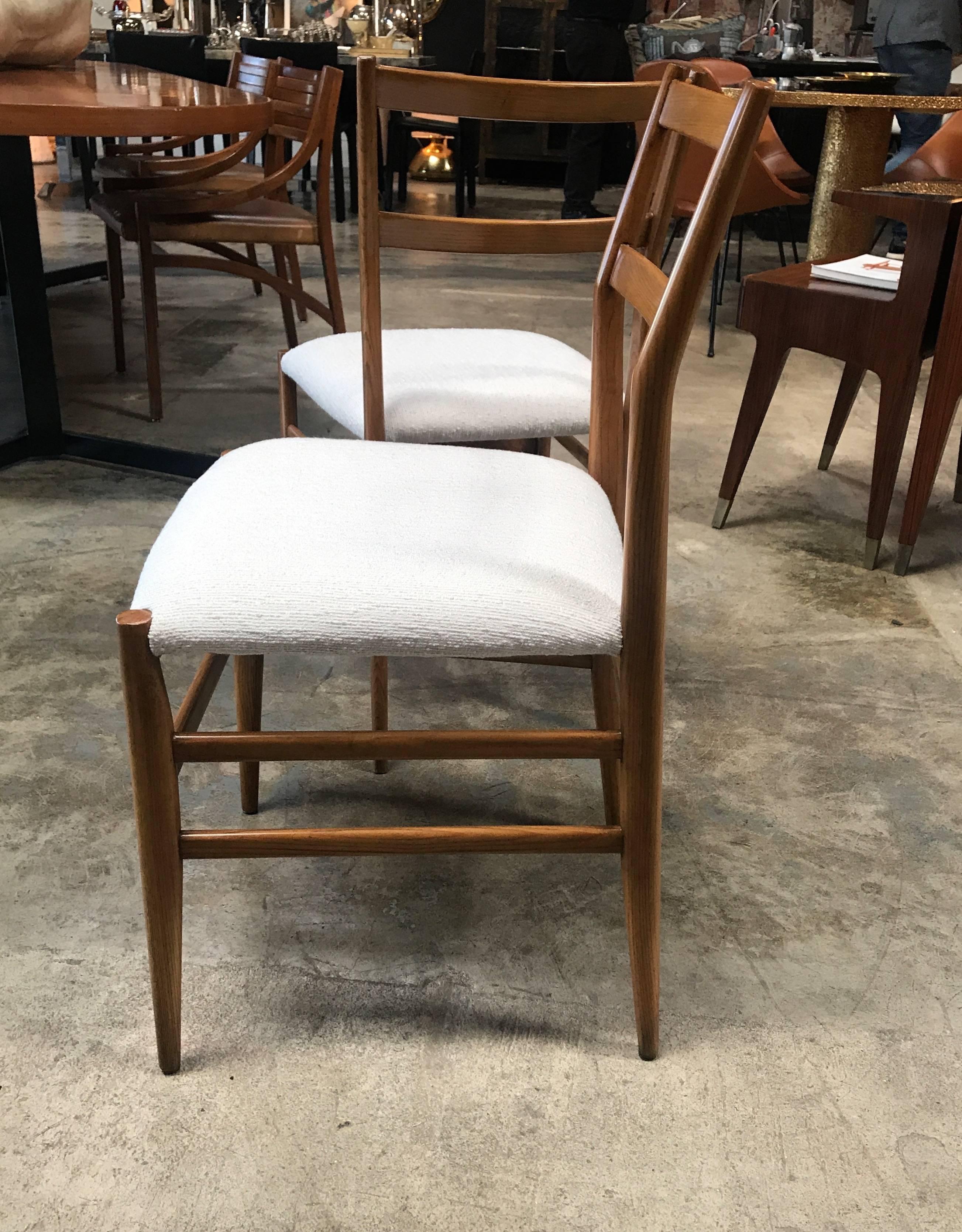 Mid-Century Modern Pair of Gio Ponti Superleggera Dining Chairs