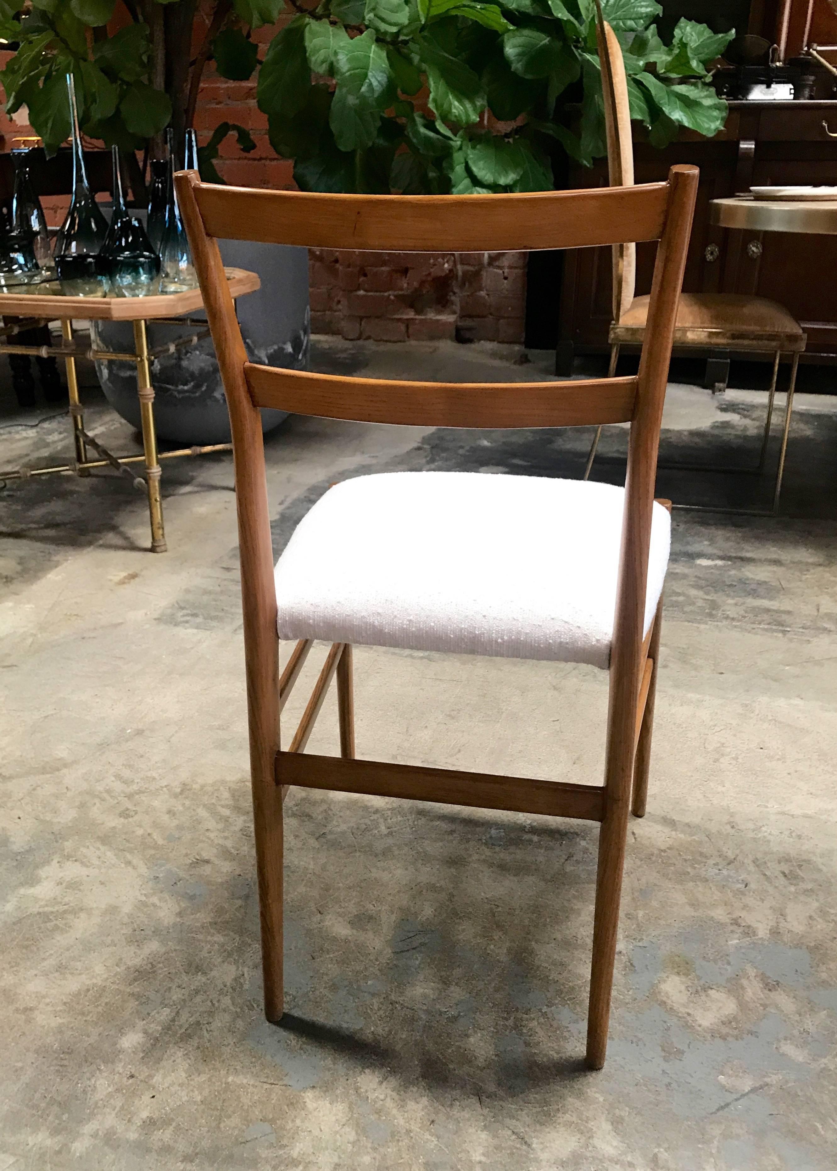 Mid-20th Century Pair of Gio Ponti Superleggera Dining Chairs