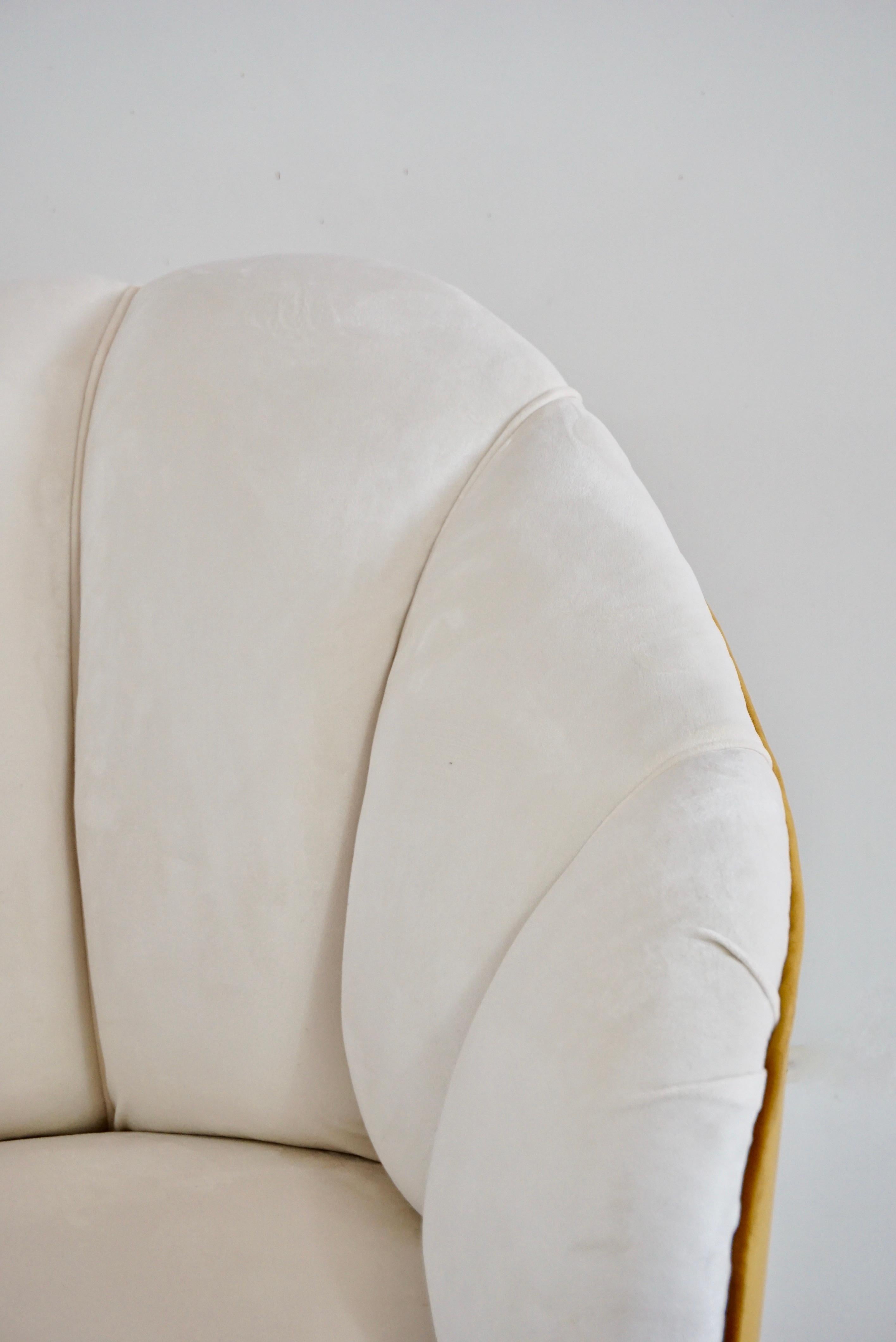 pair of Gio Ponti  velvet bicolor white and yellow armchairs, Casa Giardino 1940 For Sale 4