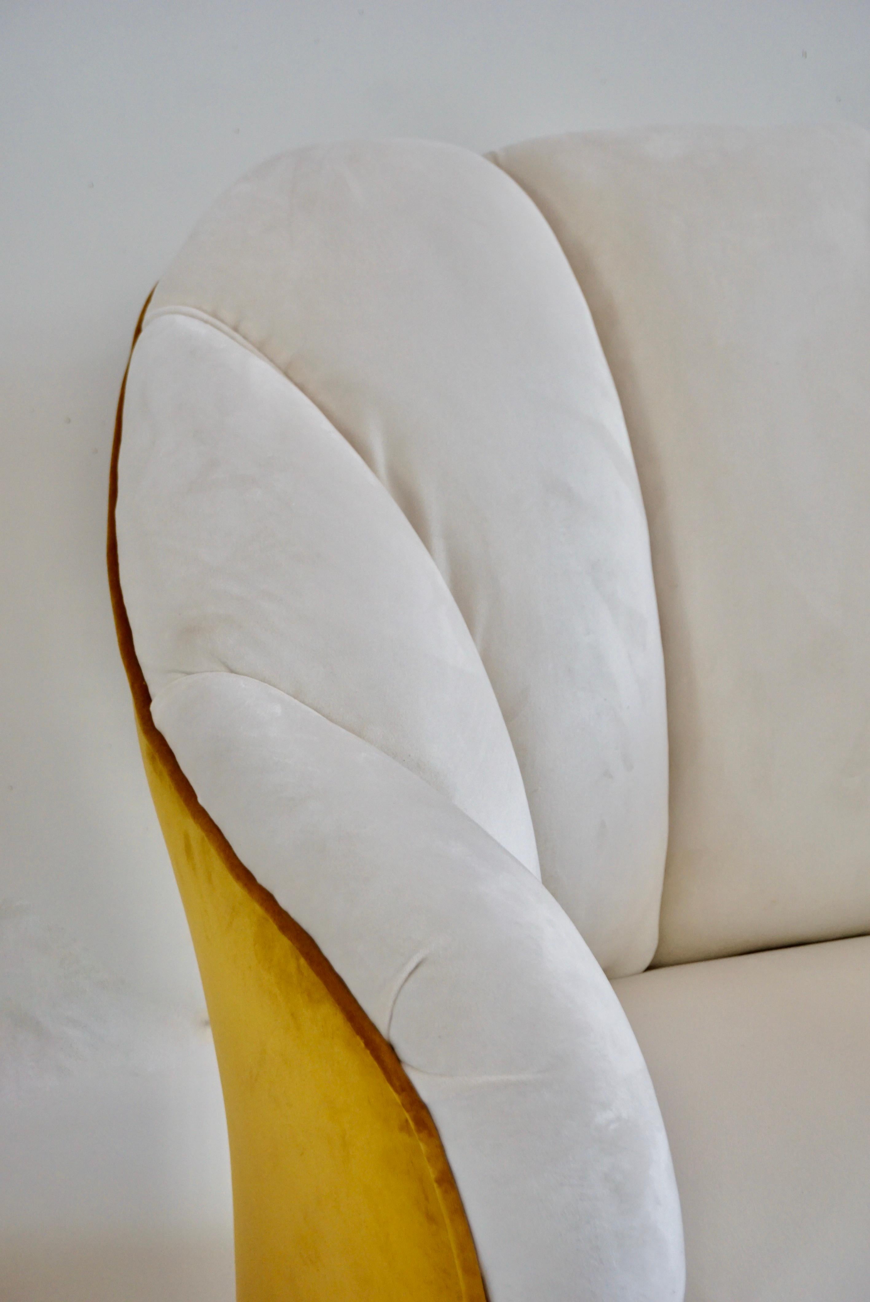 pair of Gio Ponti  velvet bicolor white and yellow armchairs, Casa Giardino 1940 For Sale 5