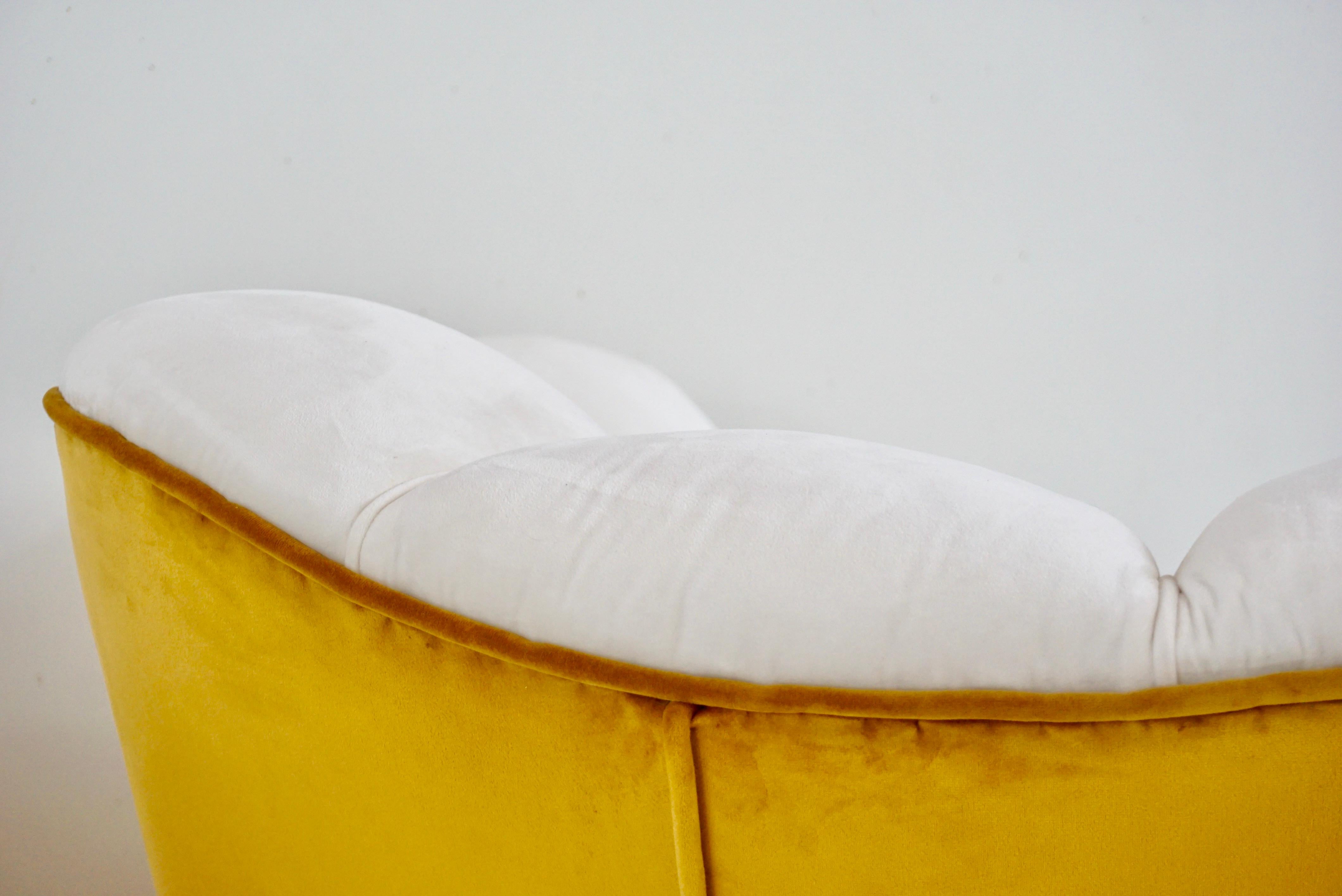 pair of Gio Ponti  velvet bicolor white and yellow armchairs, Casa Giardino 1940 For Sale 10