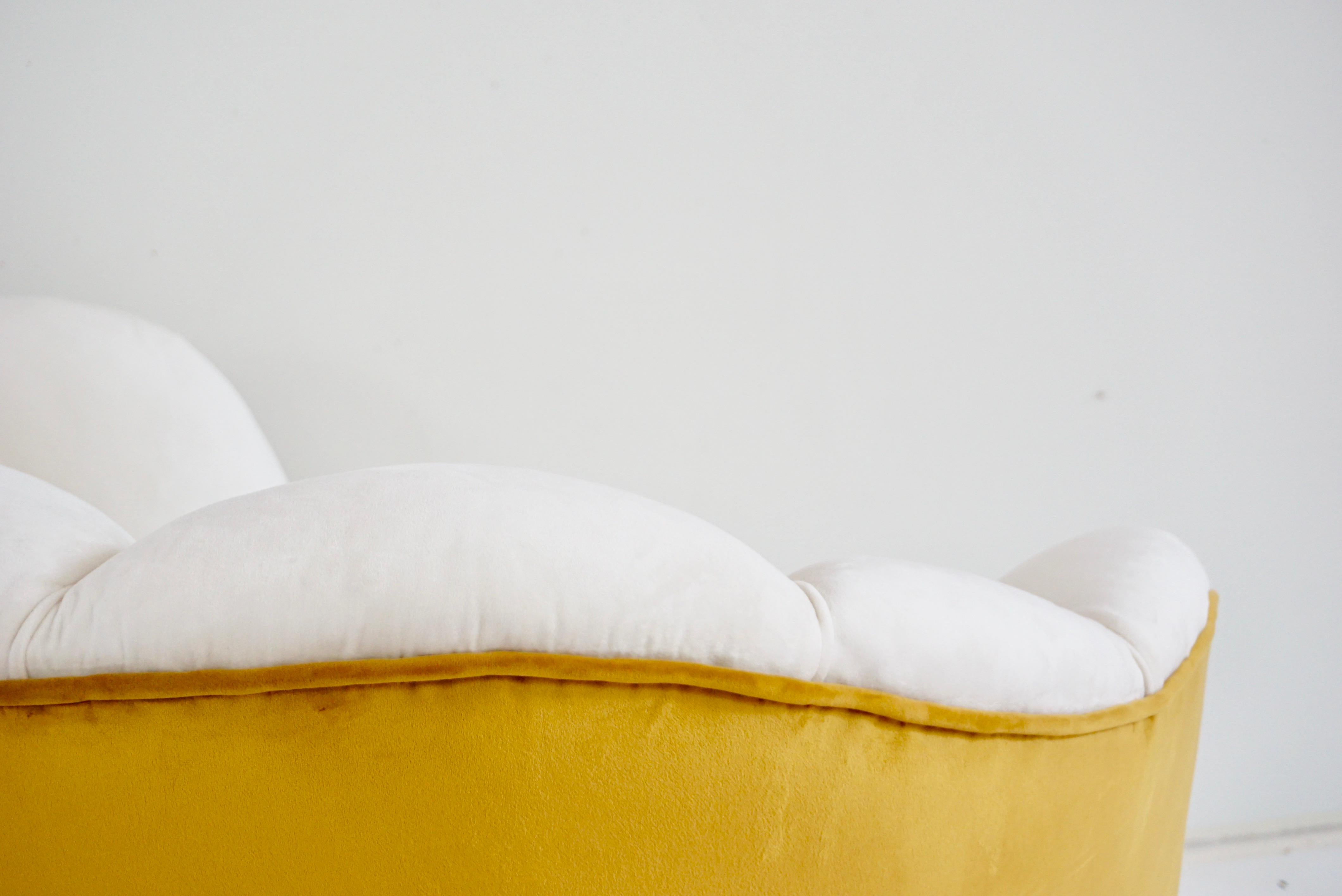 pair of Gio Ponti  velvet bicolor white and yellow armchairs, Casa Giardino 1940 For Sale 11