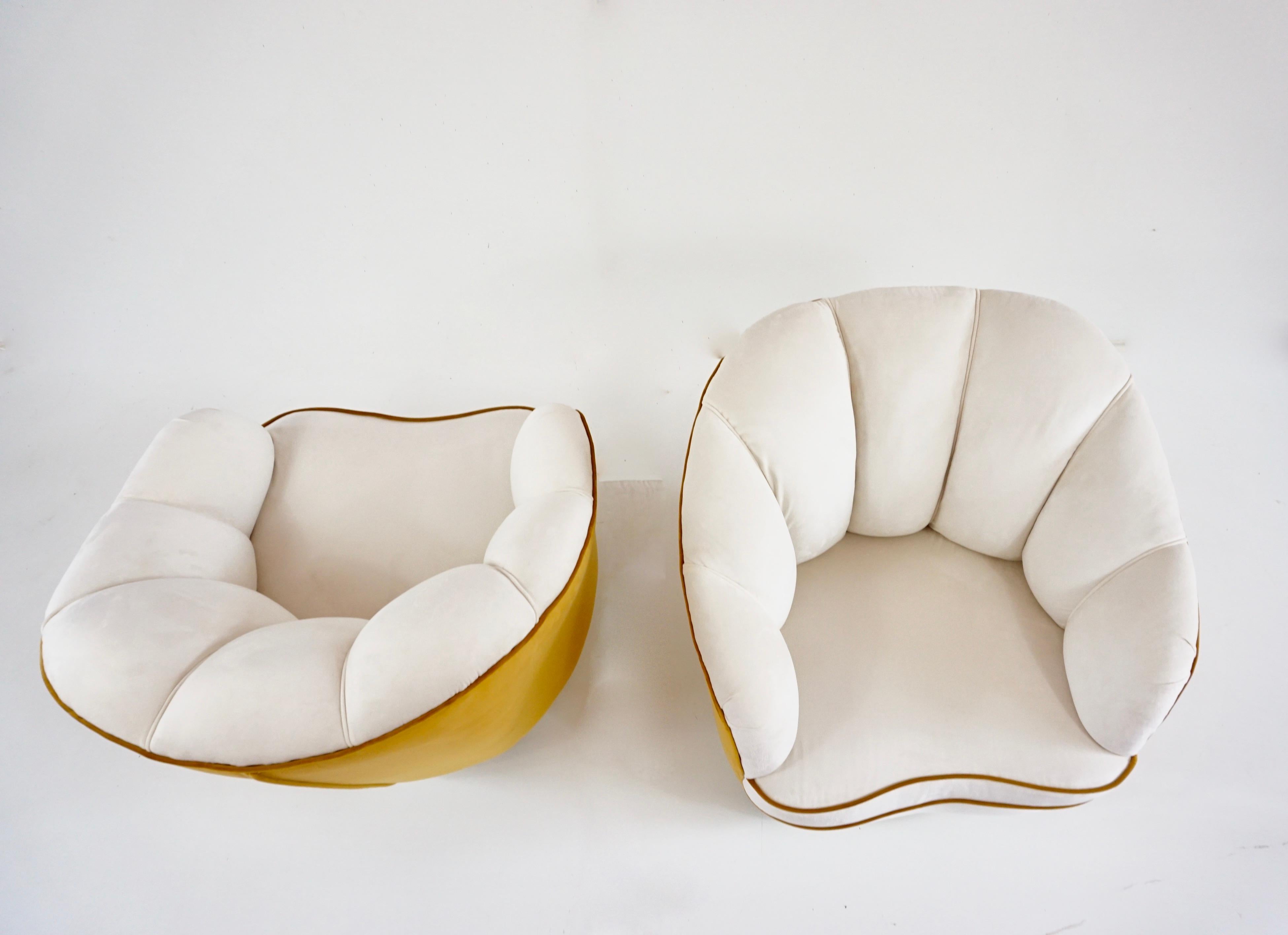 pair of Gio Ponti  velvet bicolor white and yellow armchairs, Casa Giardino 1940 For Sale 1