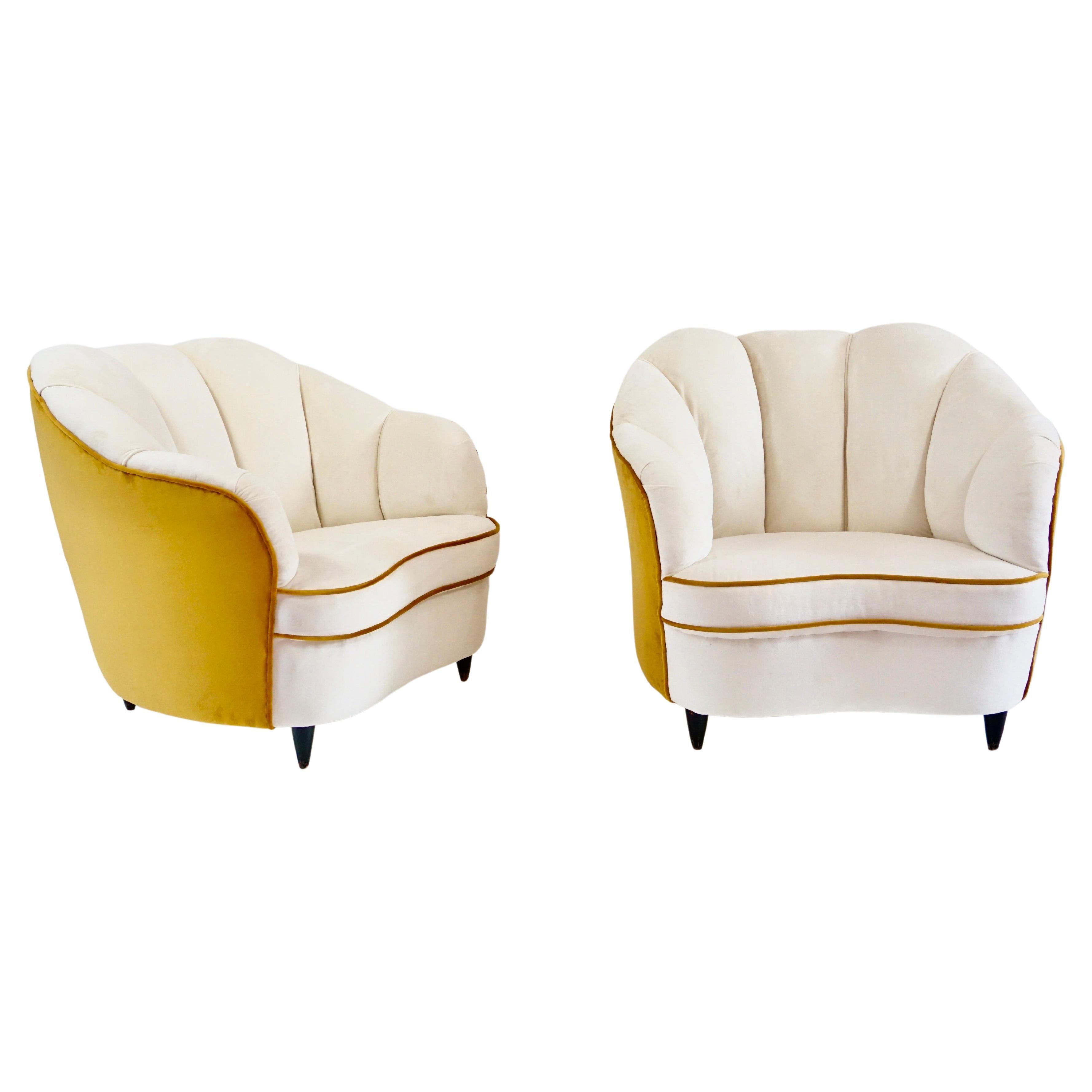 pair of Gio Ponti  velvet bicolor white and yellow armchairs, Casa Giardino 1940 For Sale