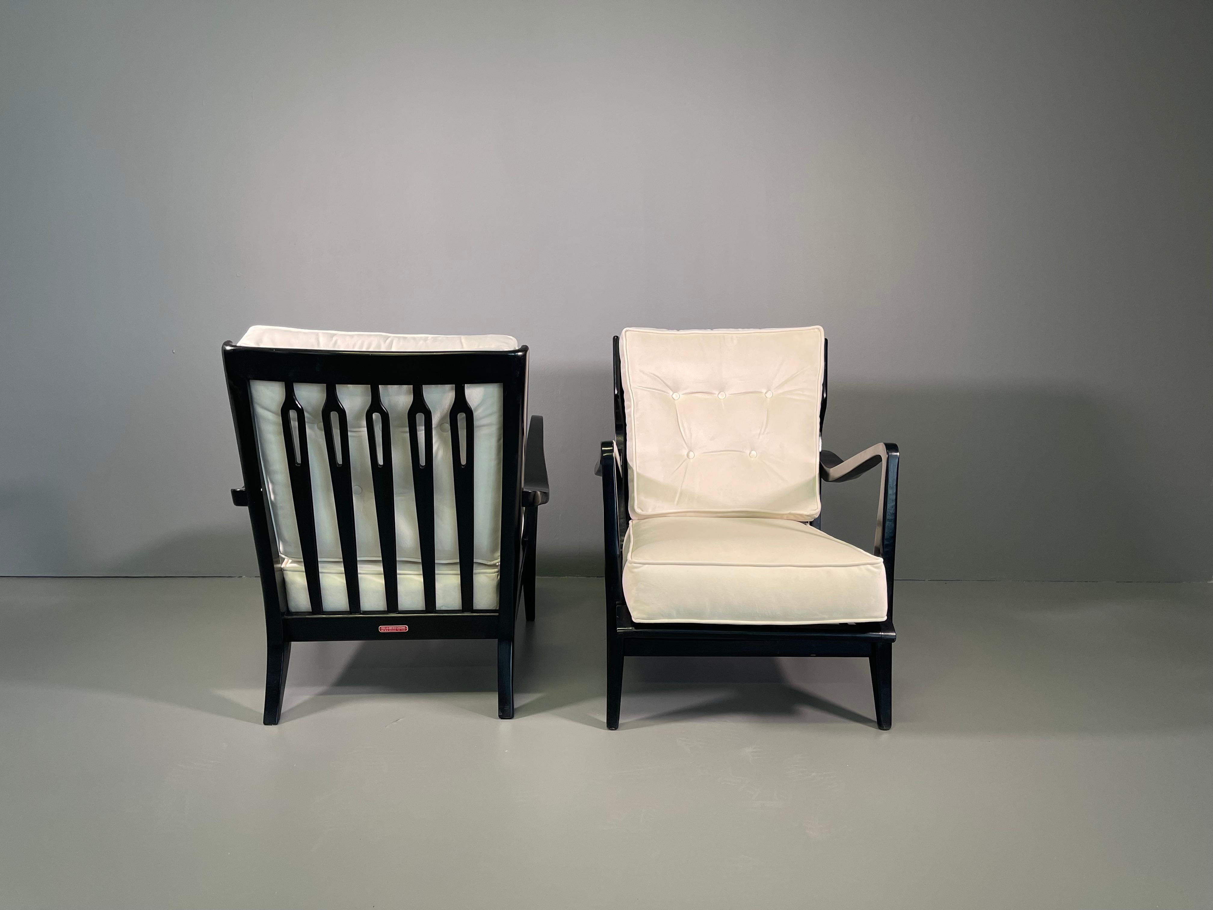 Pair of Gio Ponti Walnut Ebonized Chairs Model No 516 for Cassina, 1950s 6