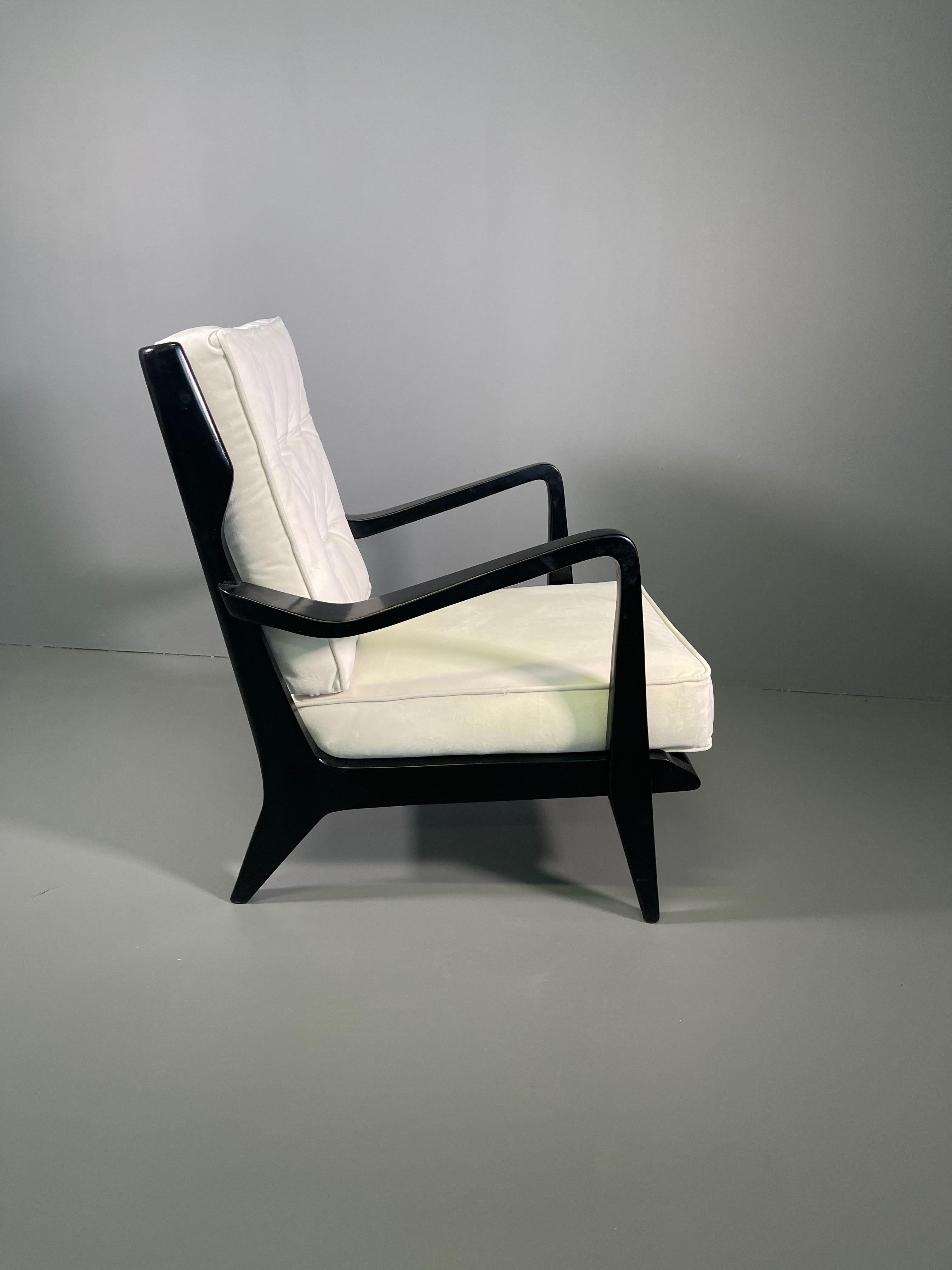 Pair of Gio Ponti Walnut Ebonized Chairs Model No 516 for Cassina, 1950s 12