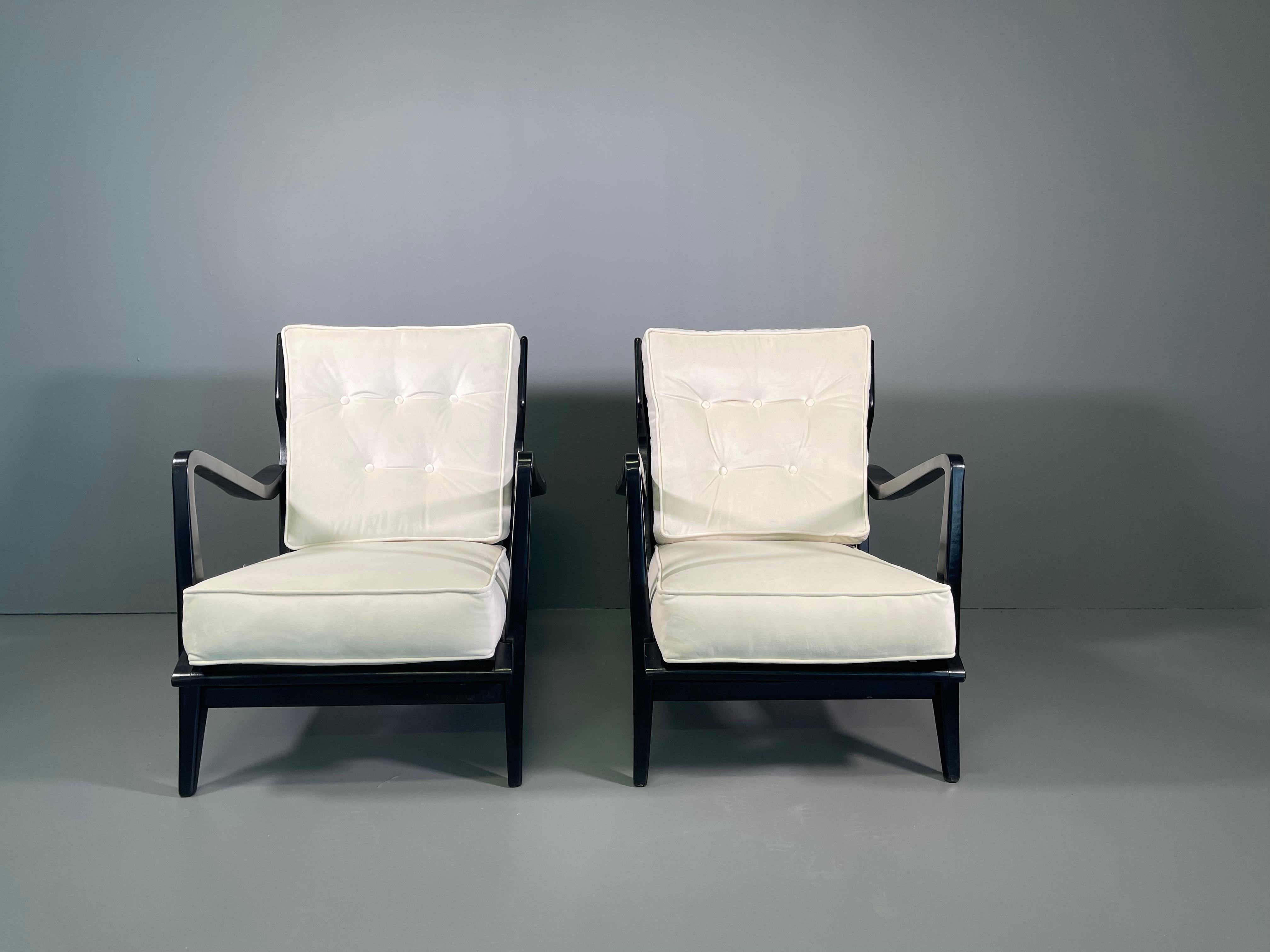 Pair of Gio Ponti Walnut Ebonized Chairs Model No 516 for Cassina, 1950s 2