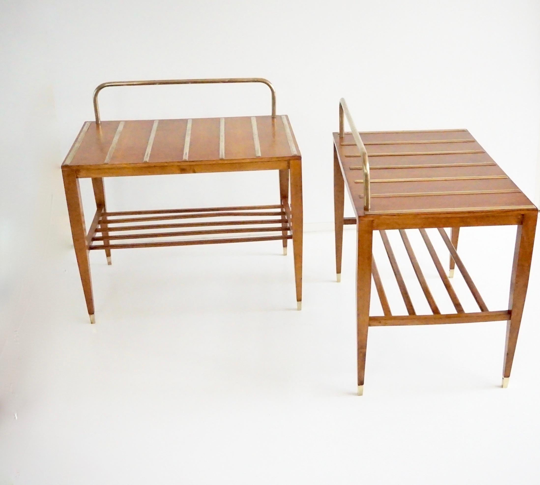 Mid-Century moderno Coppia di tavolini in noce di Gio Ponti, portabagagli per l'Hotel Royal di Napoli, 1955 in vendita