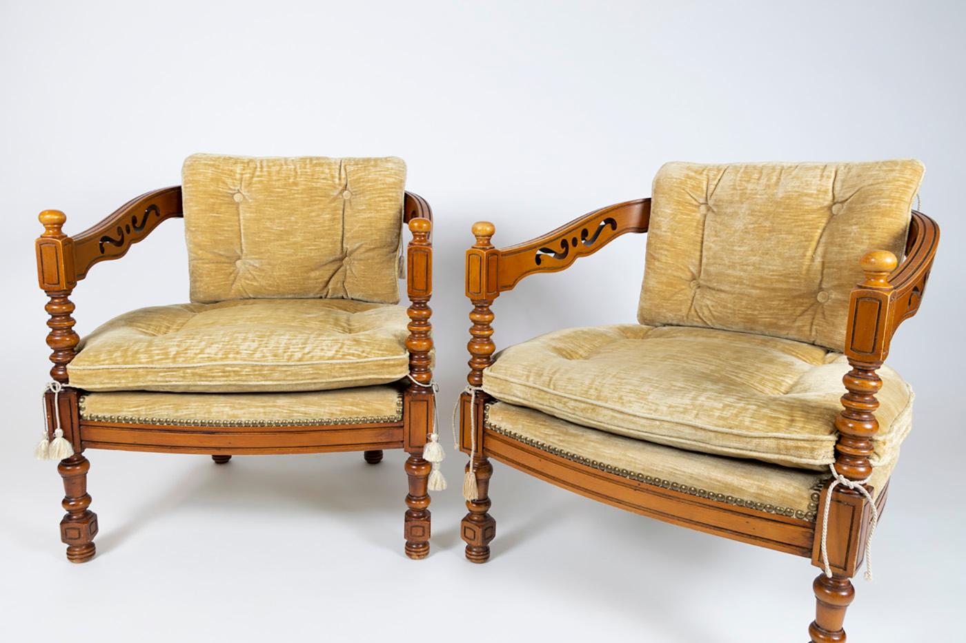 Italian Pair of Giorgetti Armchairs Gallery Collection, Made in Italy, 1970s For Sale