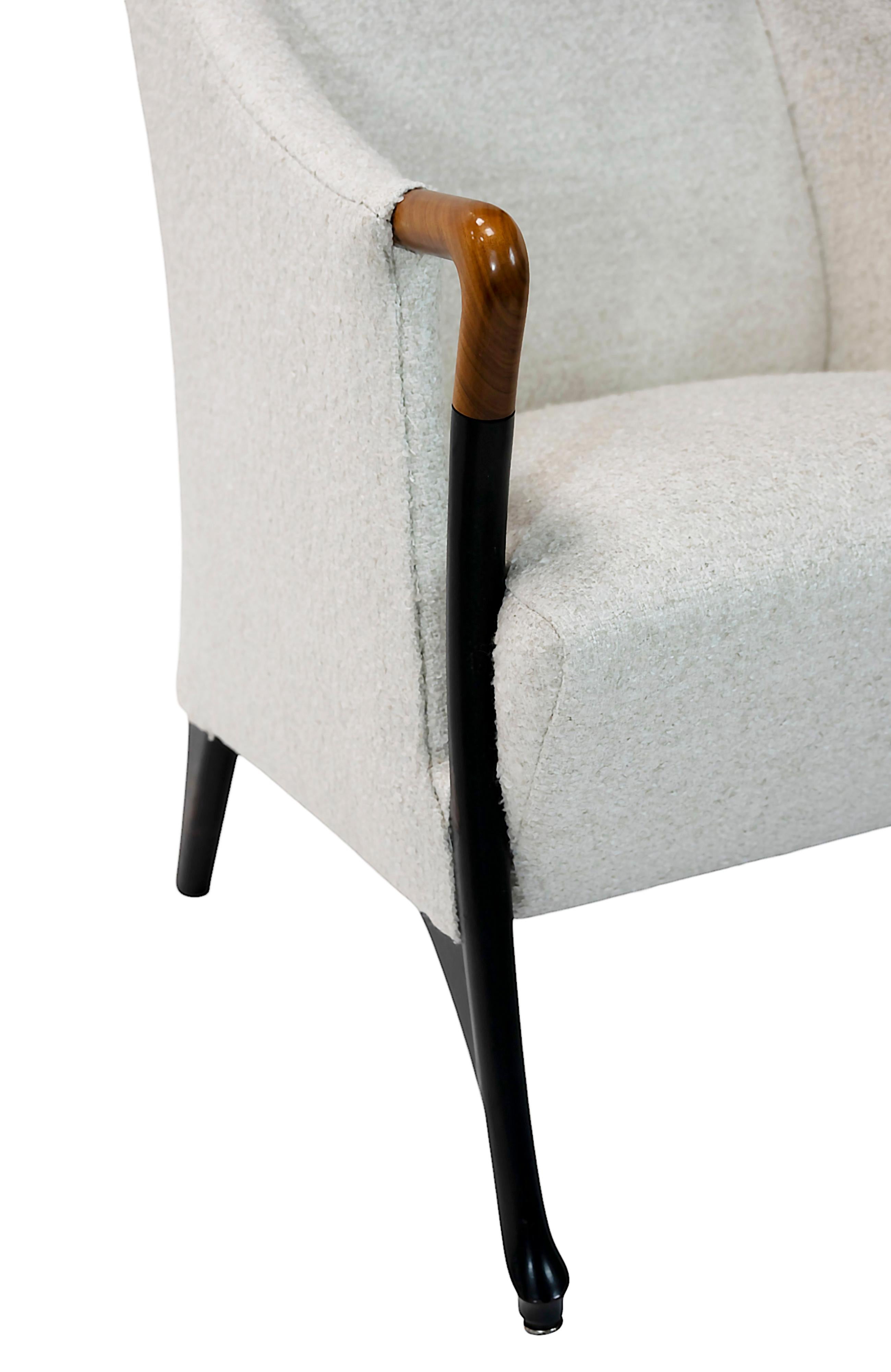 20th Century Pair of Giorgetti Progetti Armchairs and Pouf by Umberto Asnago For Sale