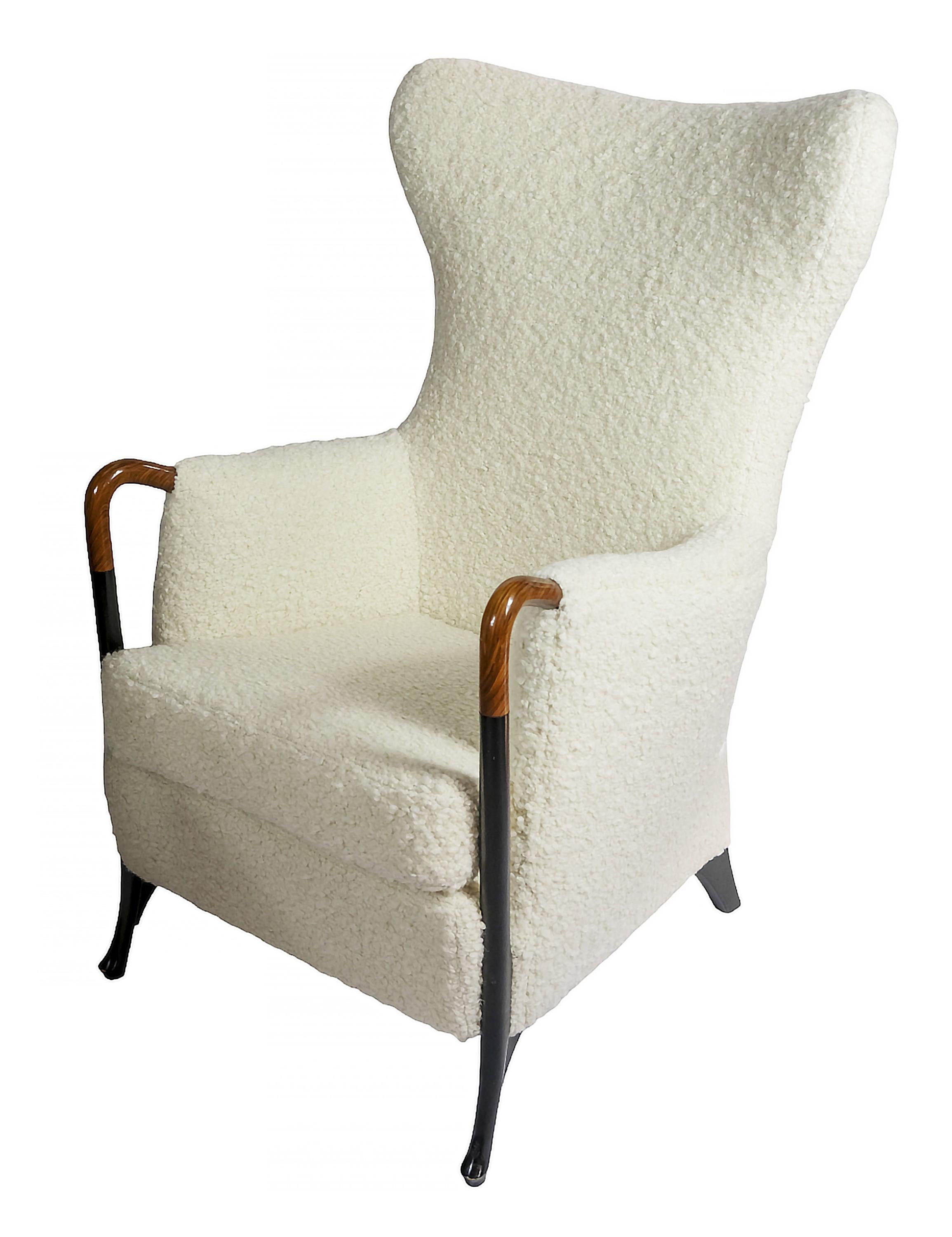 Italiano Coppia di poltrone in lana d'alpaca naturale Giorgetti Progetti di Umberto Asnago in vendita