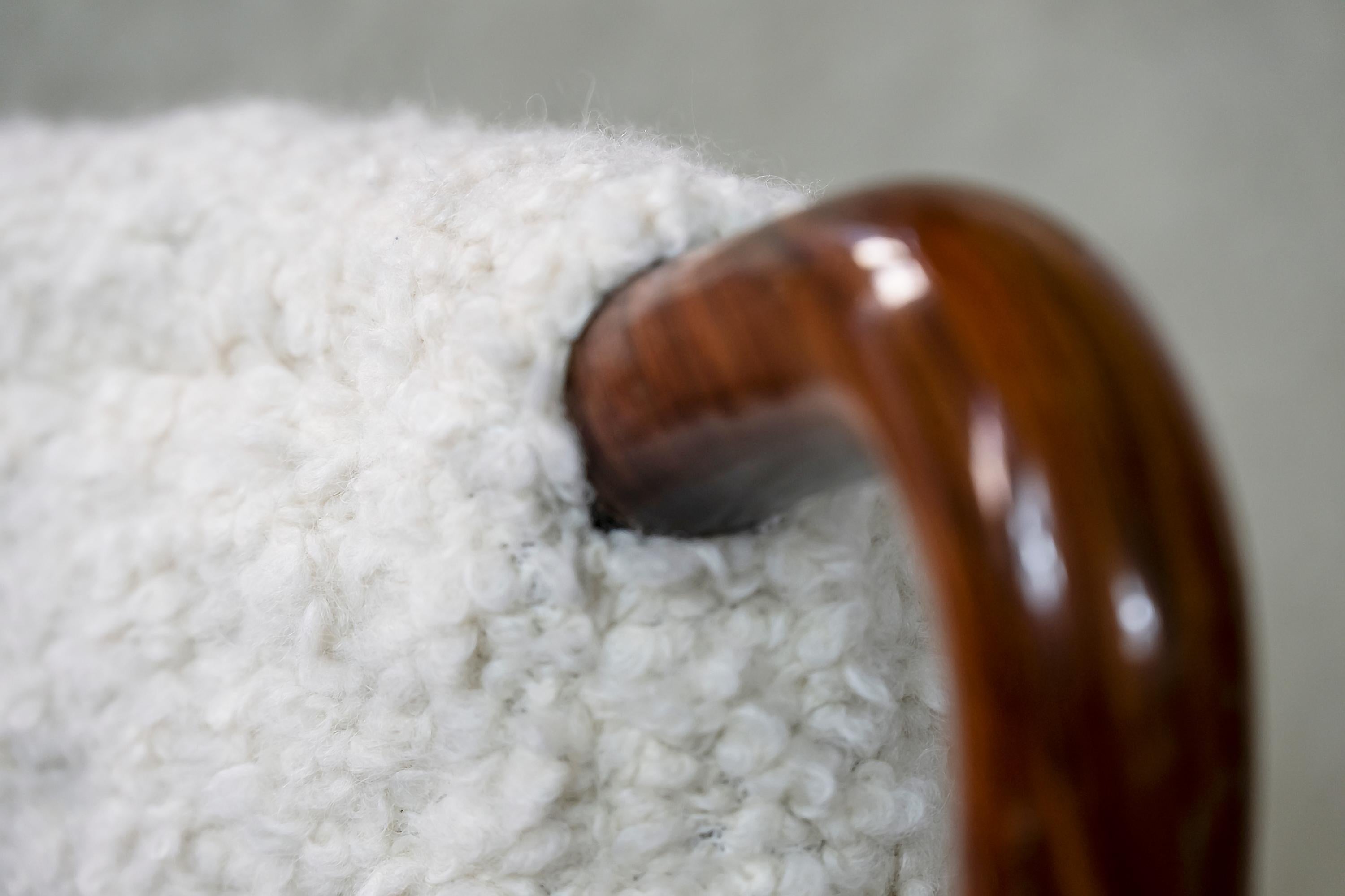 XX secolo Coppia di poltrone in lana d'alpaca naturale Giorgetti Progetti di Umberto Asnago in vendita