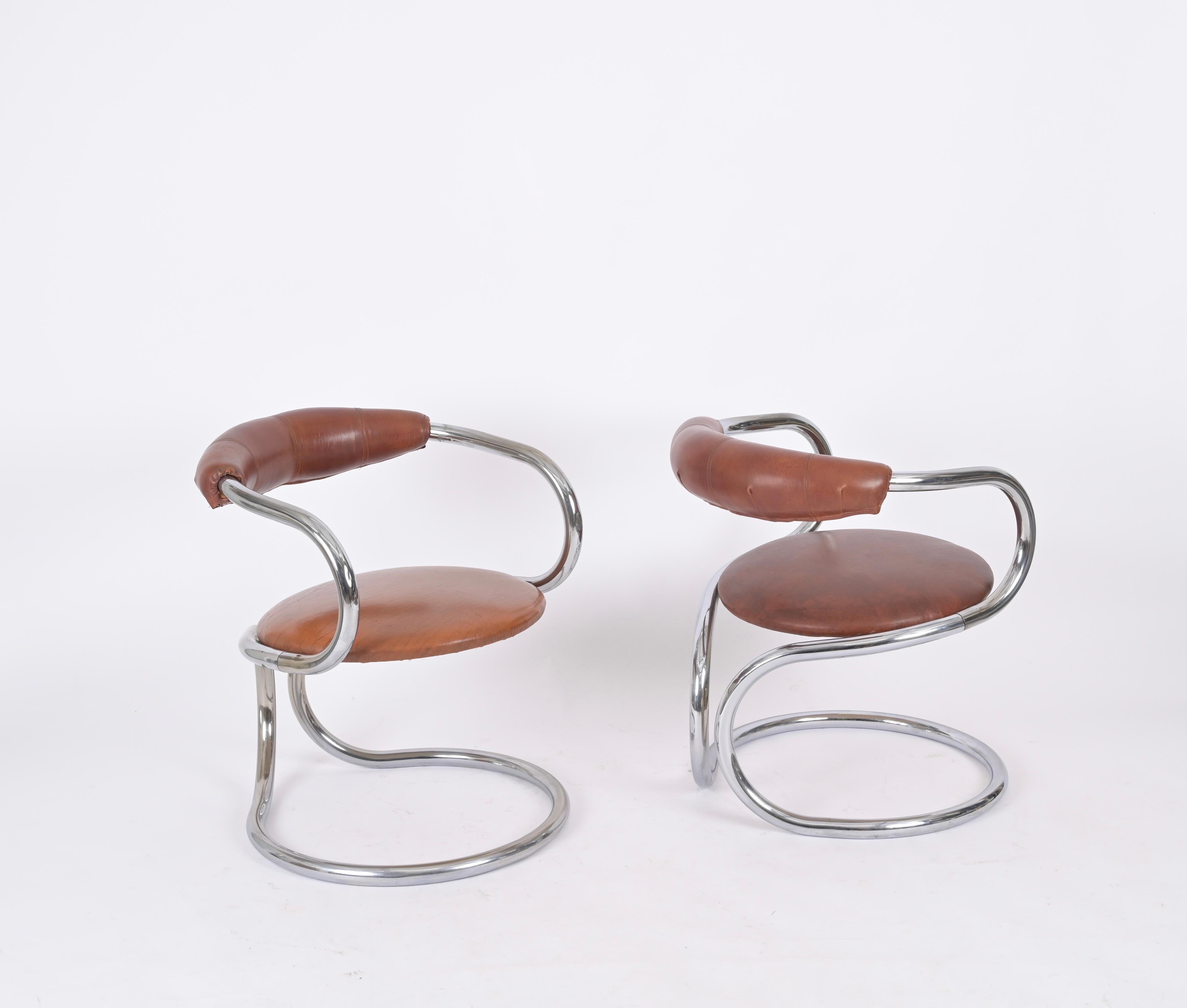 Paar italienische Stühle aus Chromstahl und Leder von Giotto Stoppino mit Chromrohr und Lederbezug, 1970er Jahre im Angebot 3
