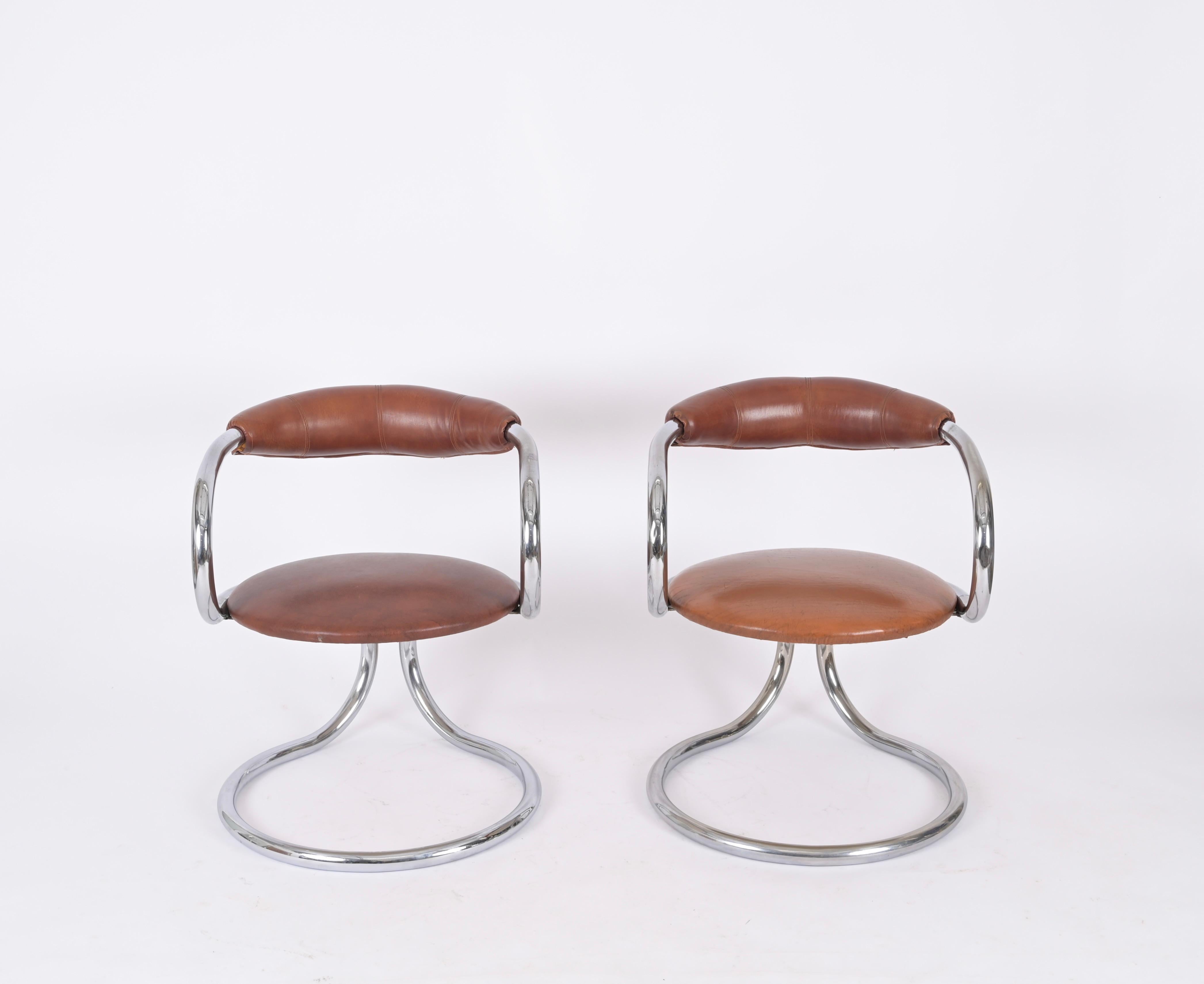 Mid-Century Modern Pair of Giotto Stoppino Tubolar Chrome Steel and Leather Italian Chairs, 1970s For Sale