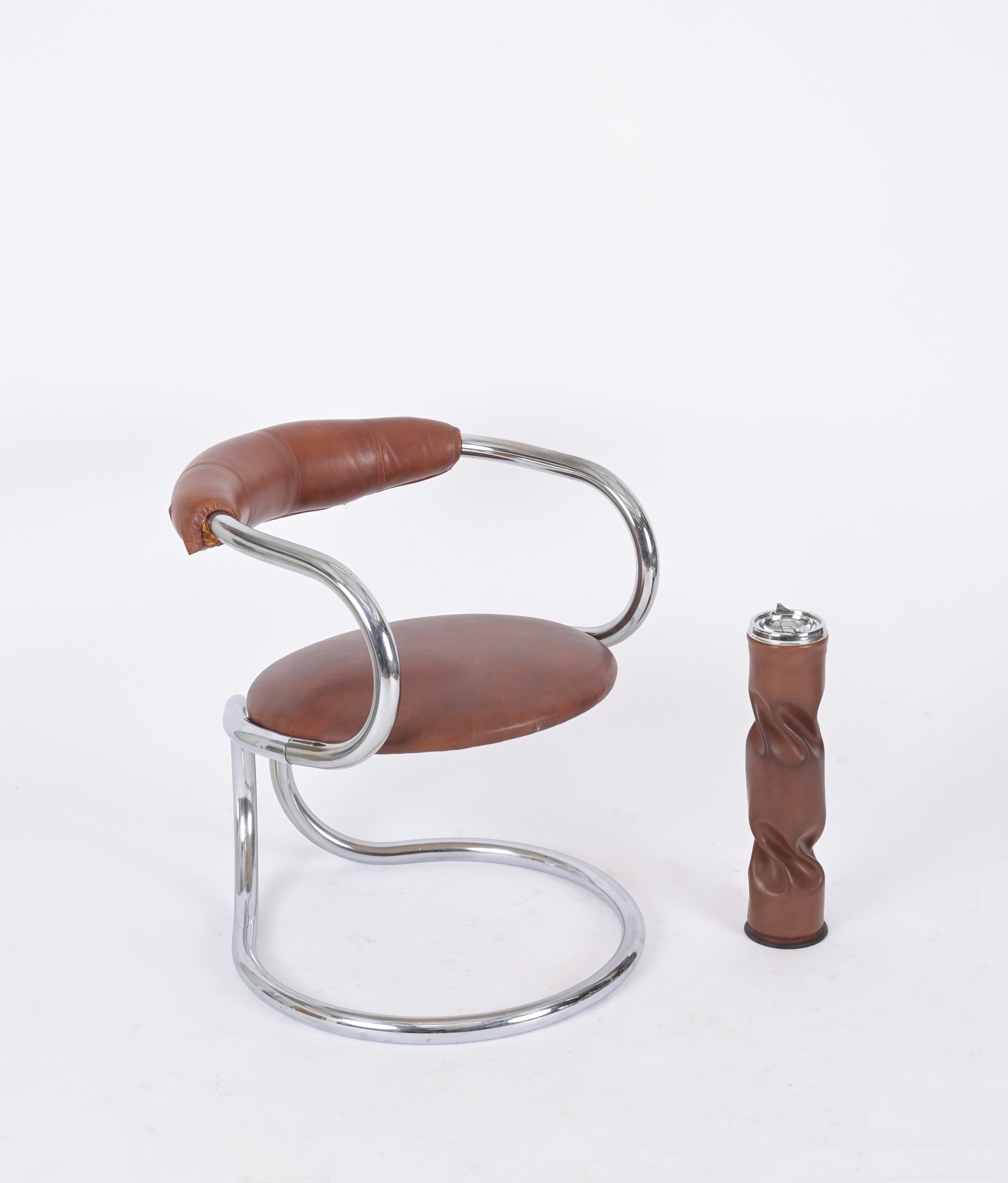 Paire de chaises italiennes Giotto Stoppino en acier tubulaire chromé et cuir, 1970 en vente 1