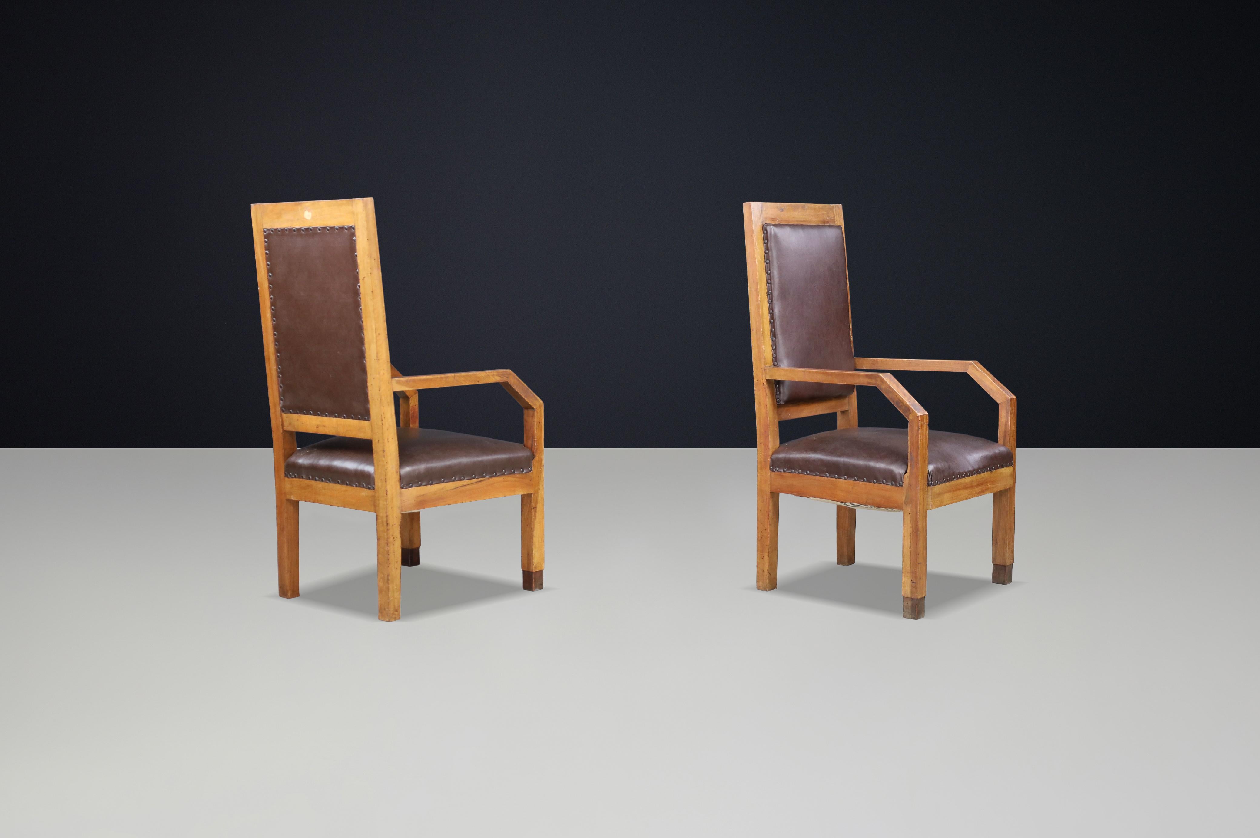 Paire de fauteuils en chêne patiné et cuir Giovanni Michelucci, Italie, années 1930 Bon état - En vente à Almelo, NL