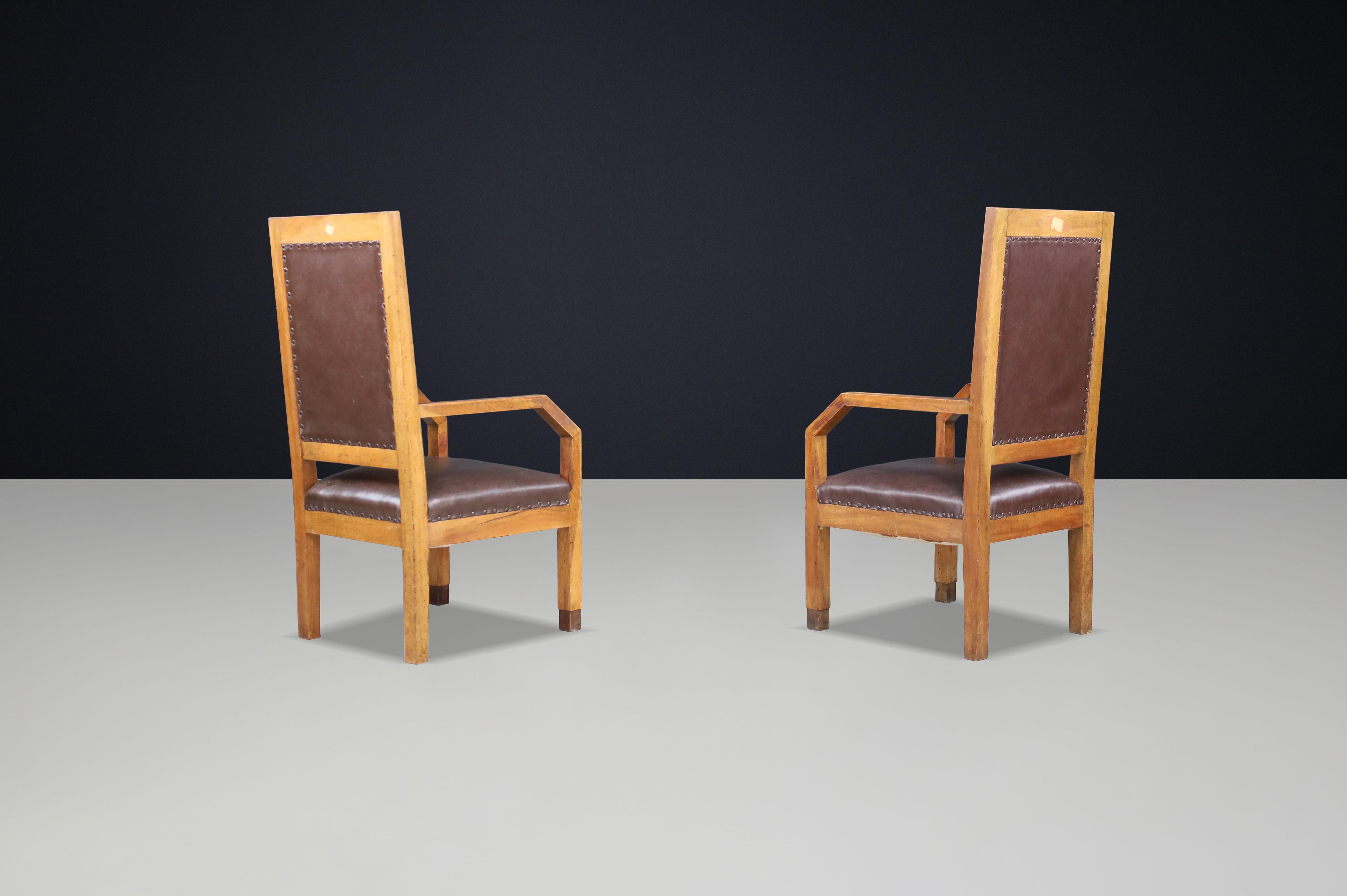 Paire de fauteuils en chêne patiné et cuir Giovanni Michelucci, Italie, années 1930 en vente 1