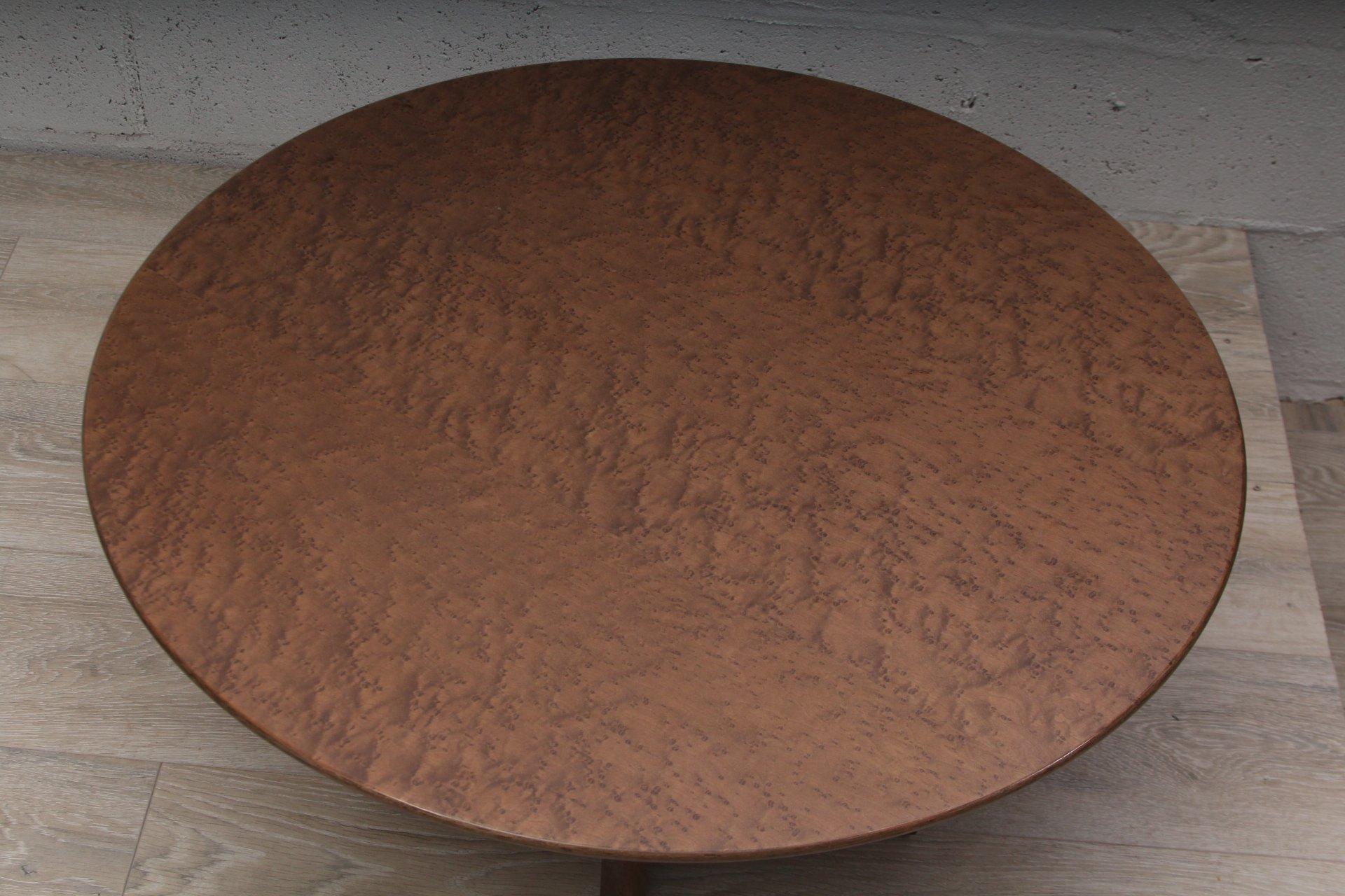 Italian Pair of Giovanni Offredi Round Coffee Tables For Sale