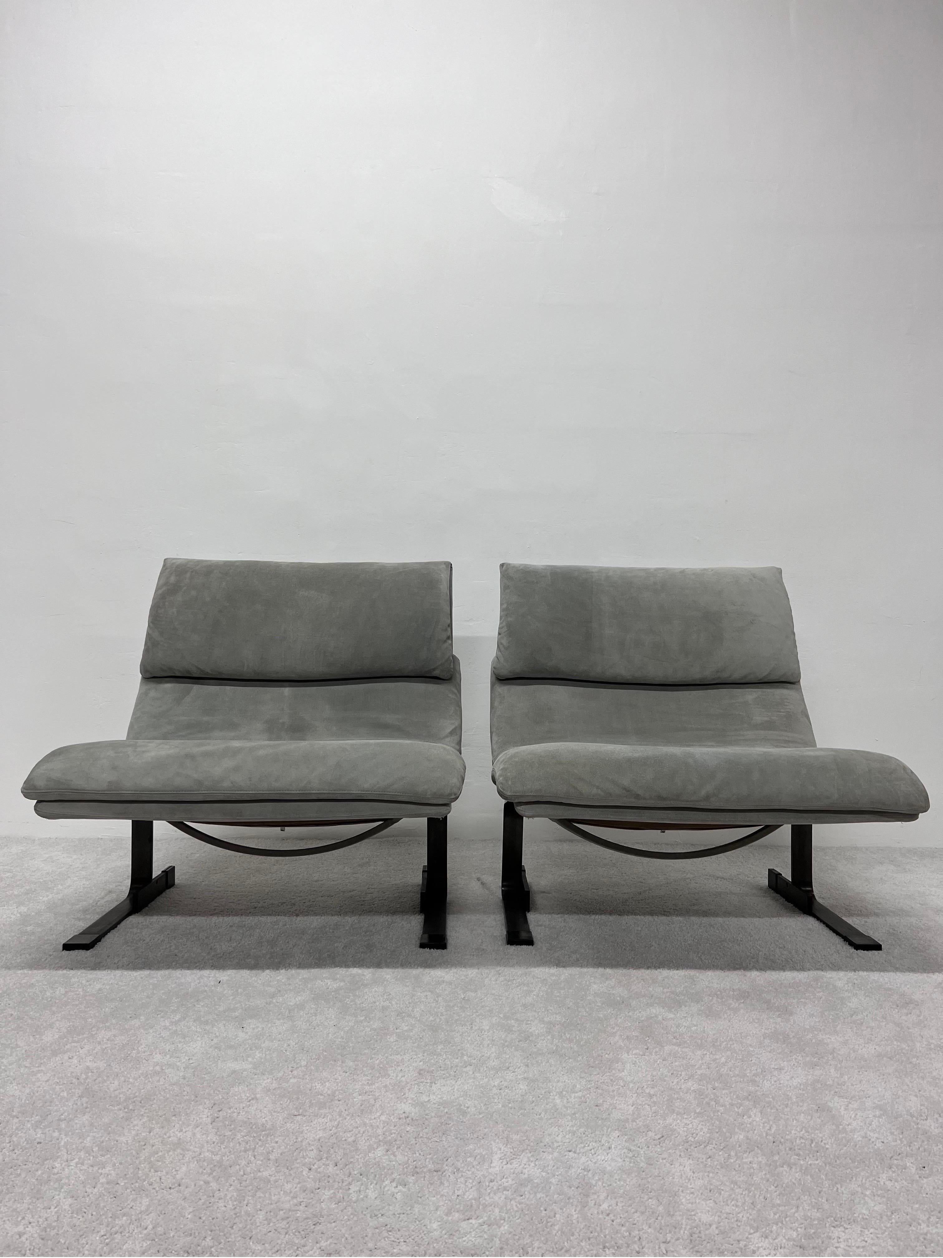 Pair of Giovanni Offredi Suede Onda Wave Lounge Chairs for Saporiti 9