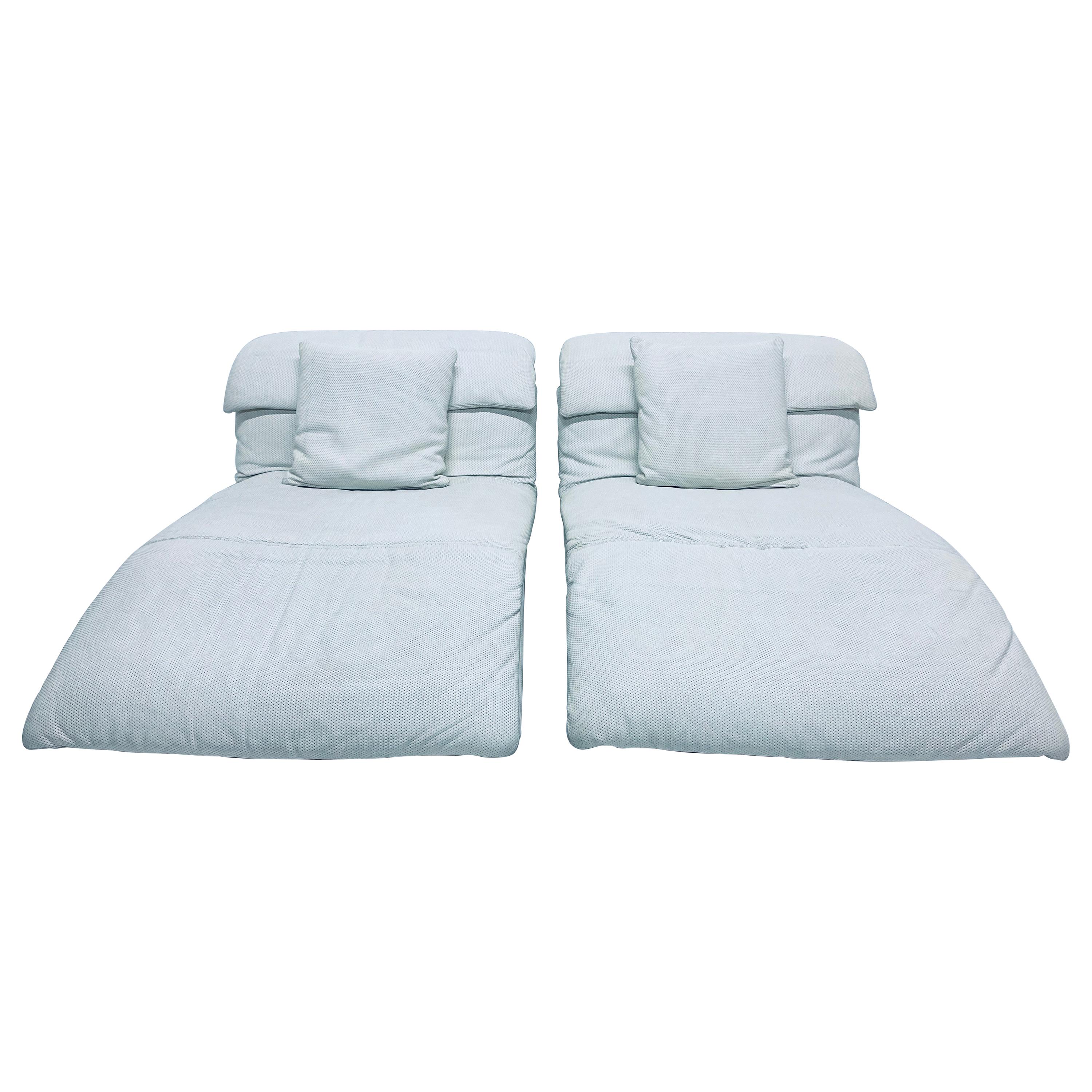 Pair of Giovanni Offredi White Leather Onda Wave Chaise Lounges for Saporiti