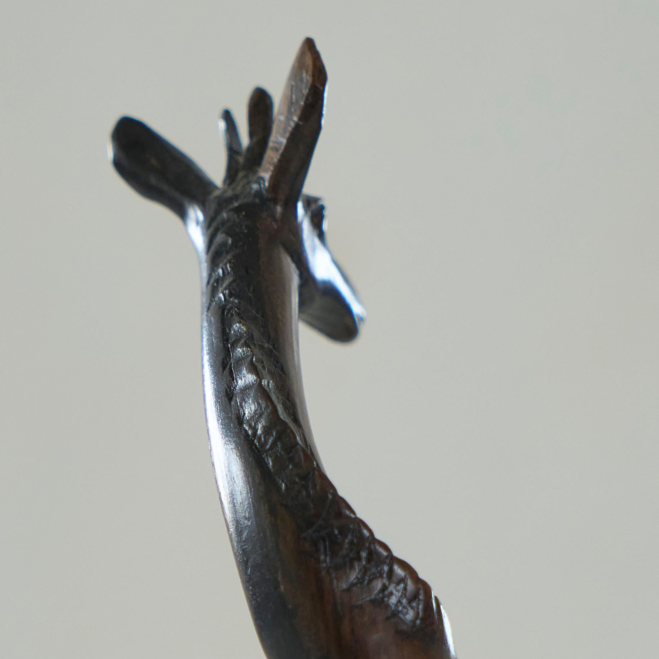 Paar Giraffenskulpturen aus Coromandel Wood 1930er Jahre (Holz) im Angebot