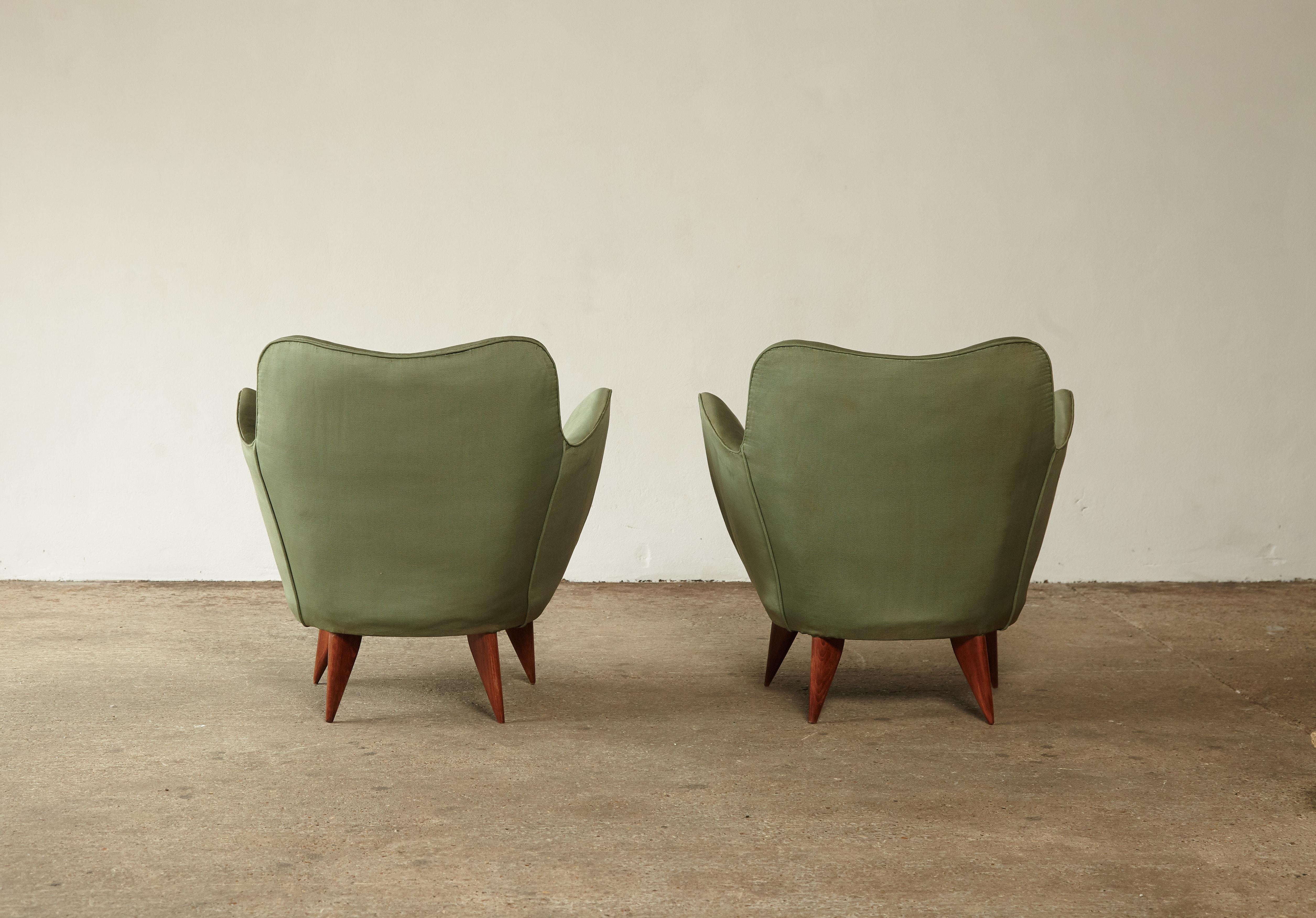 Pair of Giulia Veronesi Perla Armchairs, Green Fabric, ISA Bergamo, Italy, 1950s 3