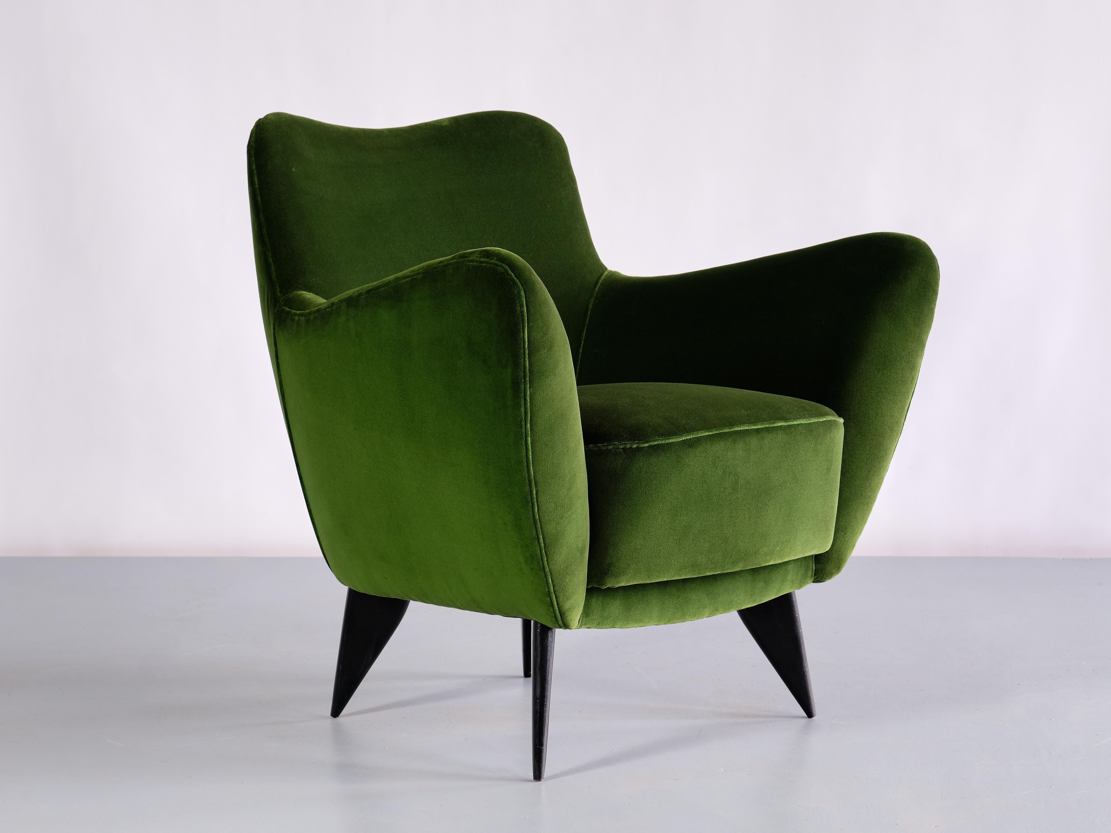 Pair of Giulia Veronesi Perla Armchairs in Green Loro Piana Velvet, Italy, 1950s For Sale 4